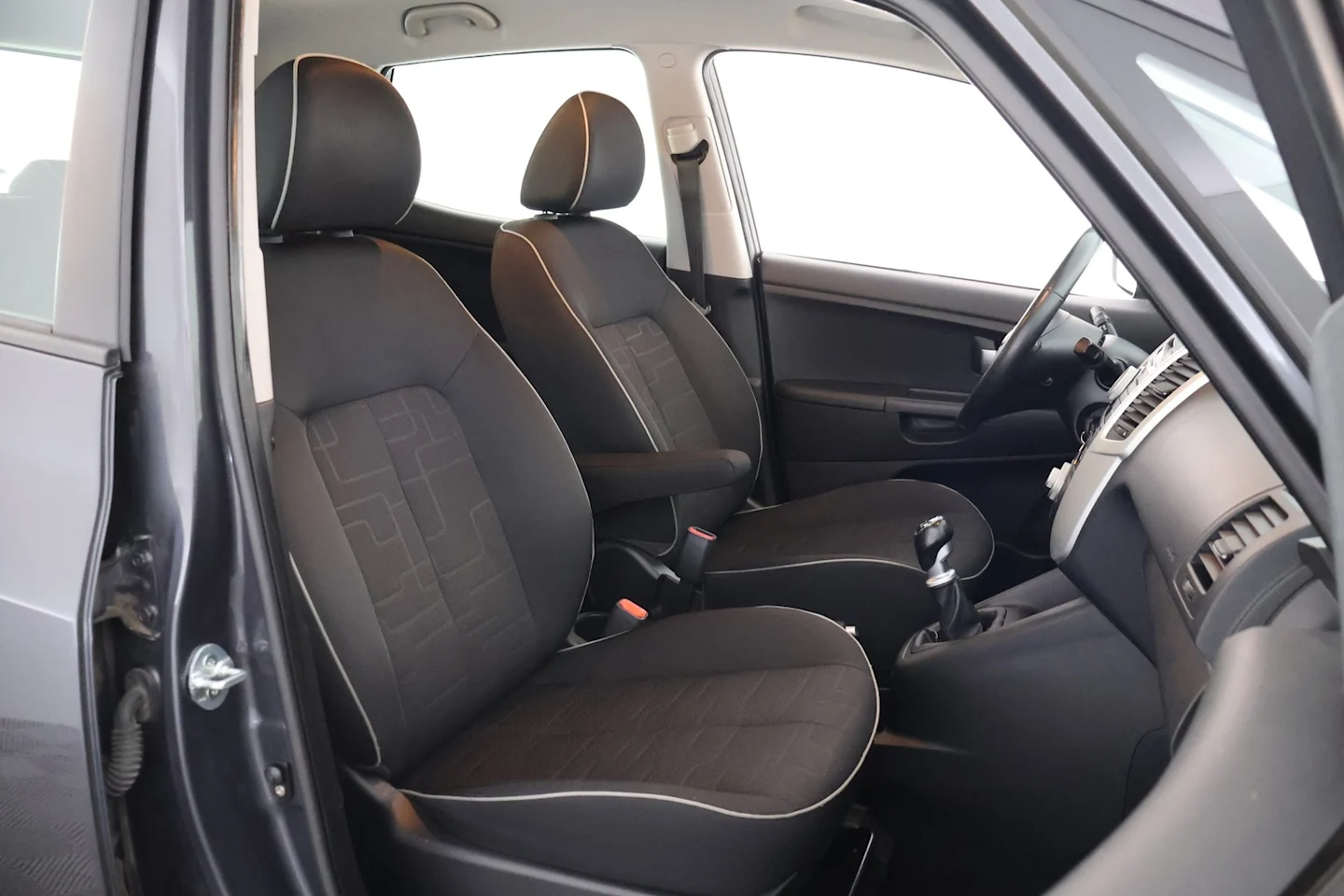 Car Image - 1islz1qKyvpwTnORVSkZ7I