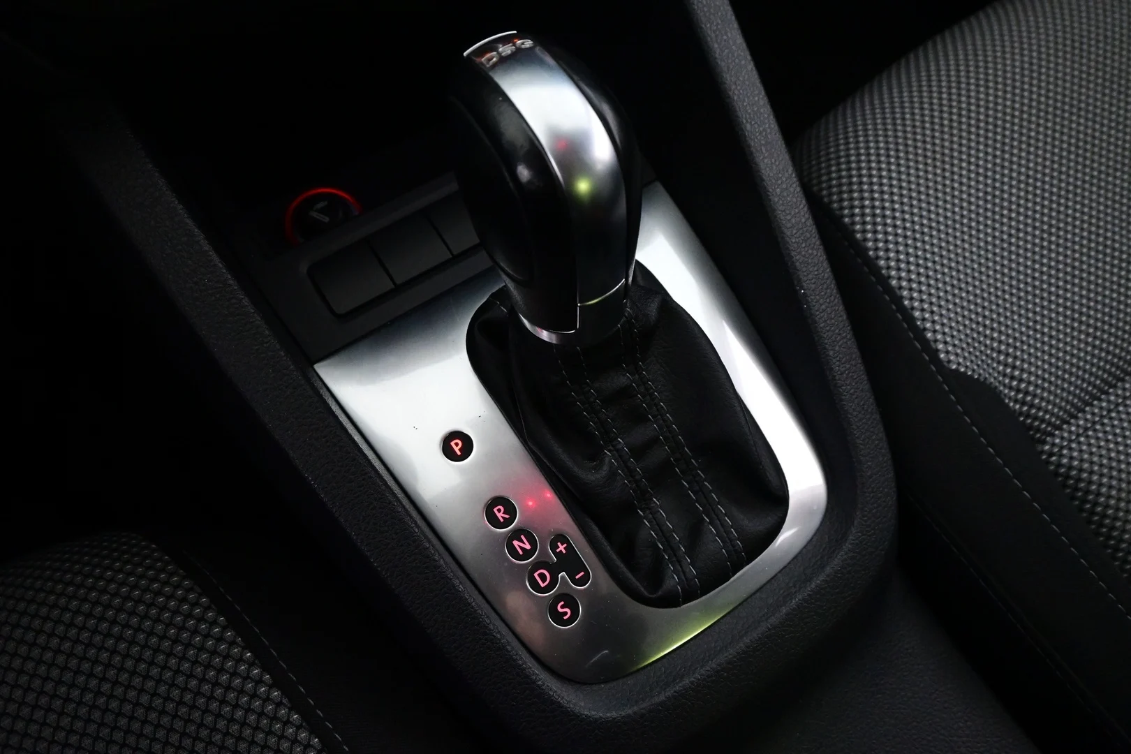 Car Image - 1h8ntuC8Kk024swyHiymay
