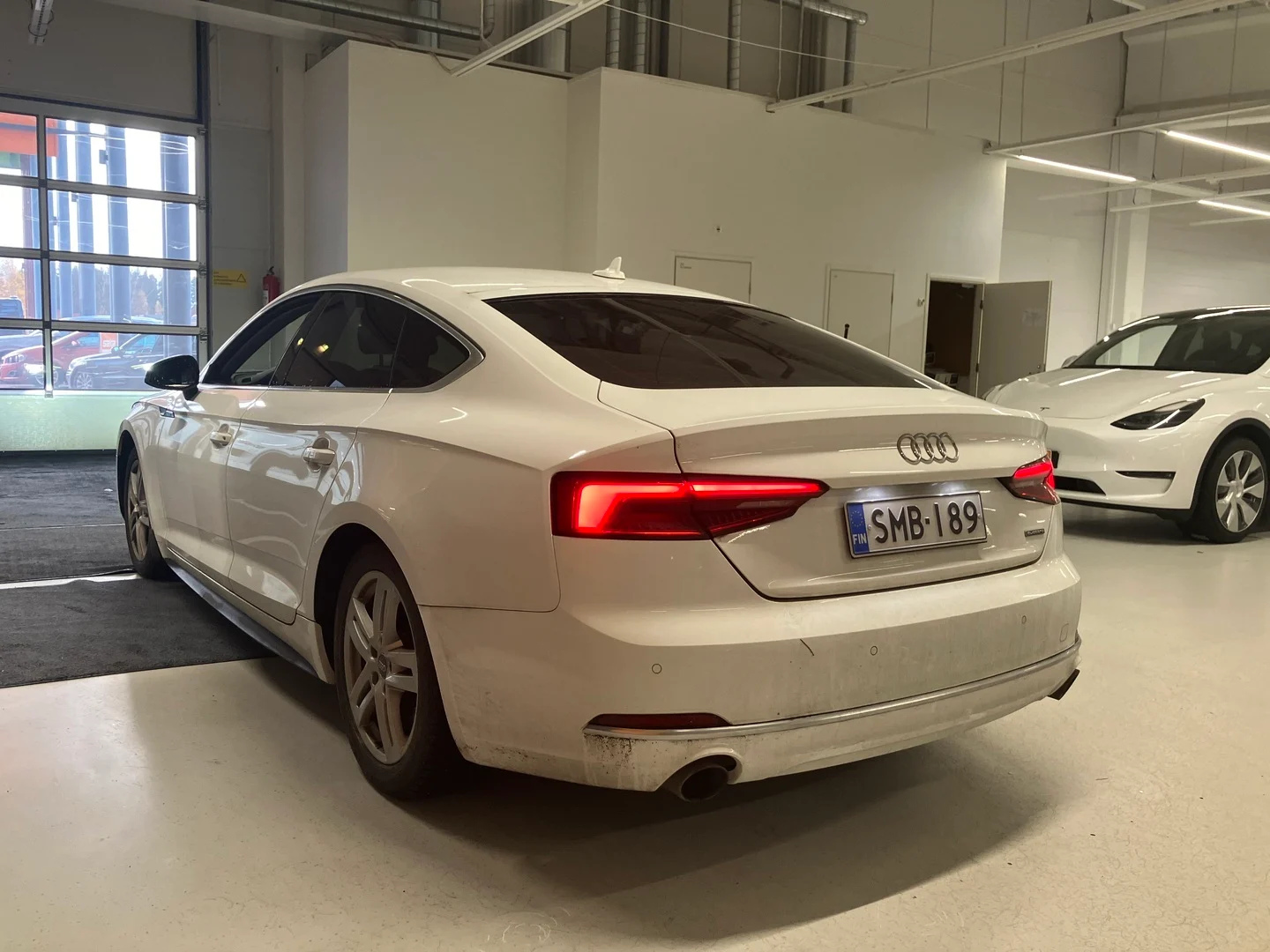 Car Image - 3S7pg8O54E4zbFYU5H878F