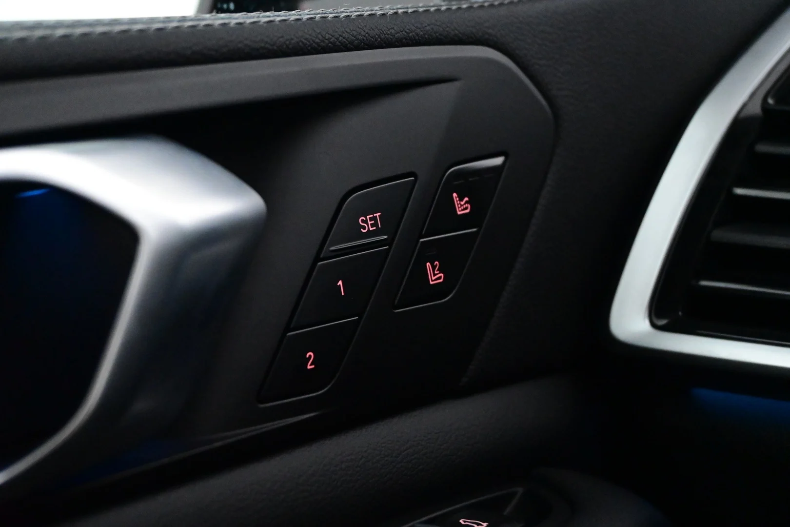 Car Image - 1okg2xR0QYwokNzRjtQo3M