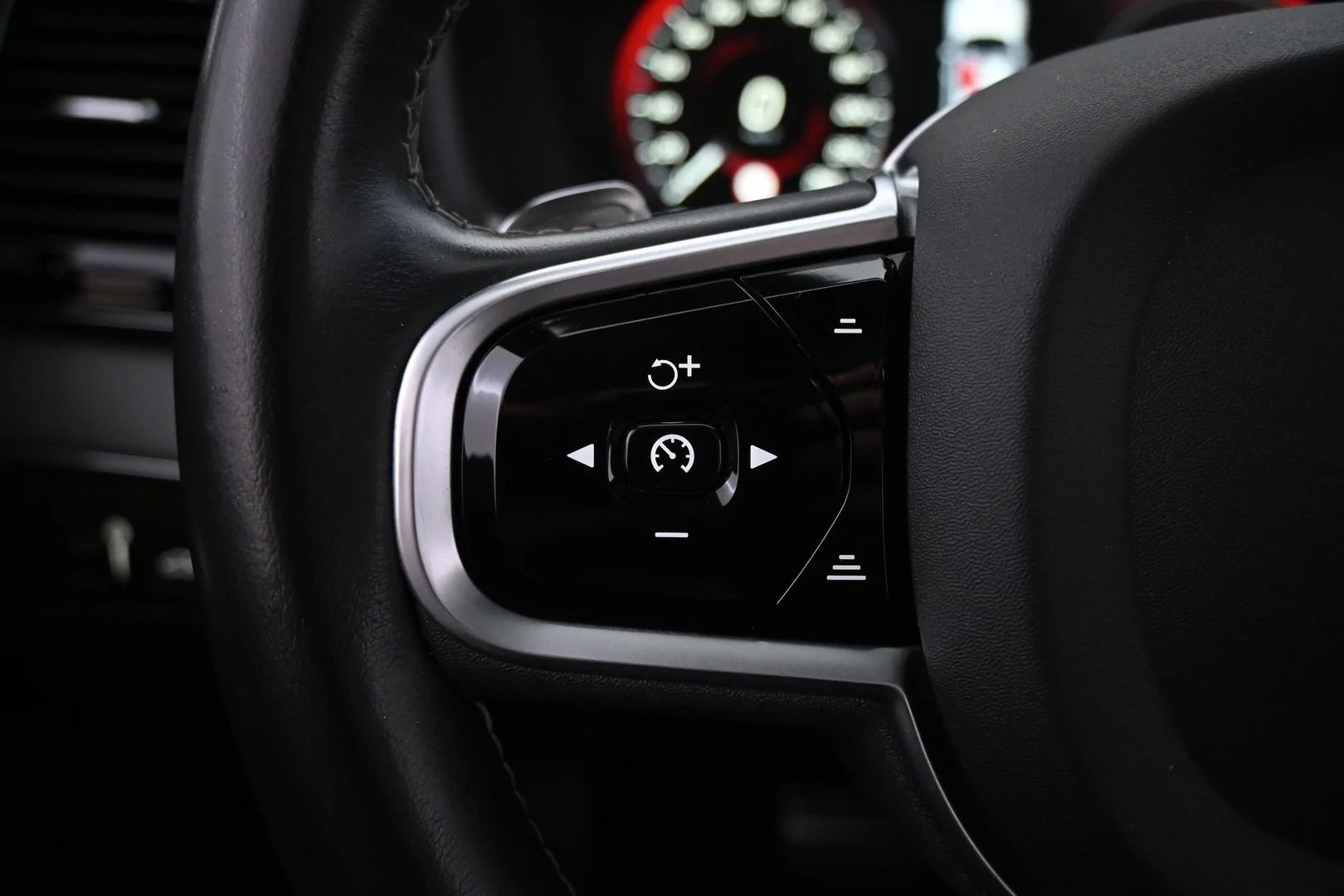 Car Image - 1Lwvbtd7SEDx8hENcaVgSB