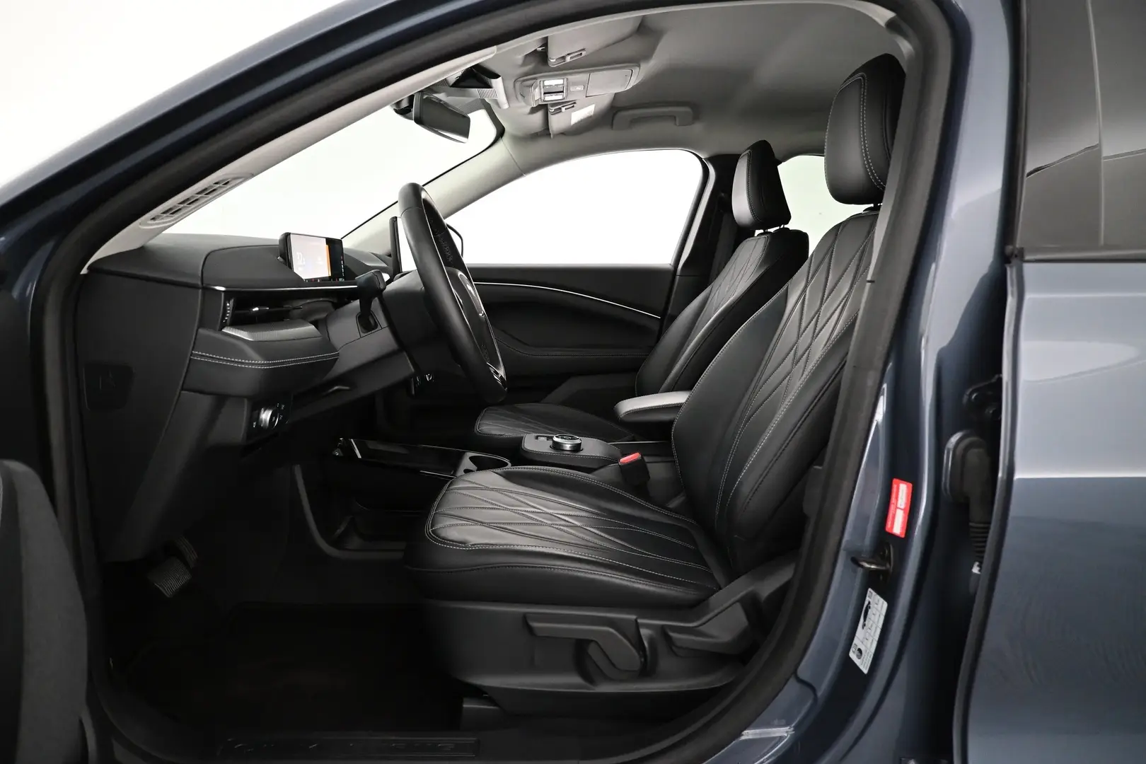 Car Image - 6mFM6Qmv7PLwhsI9PAZOq9
