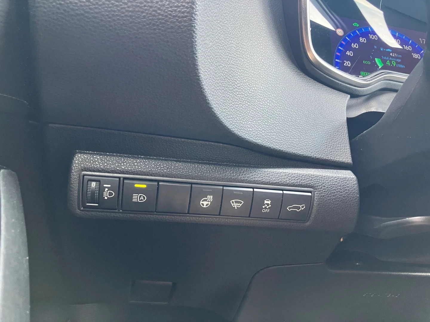 Car Image - 6Q3prRgSuxOZANHtok3jxX