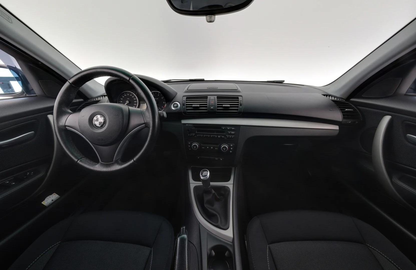 Car Image - 6SX8zRqDOWgMatmgcEHNxe