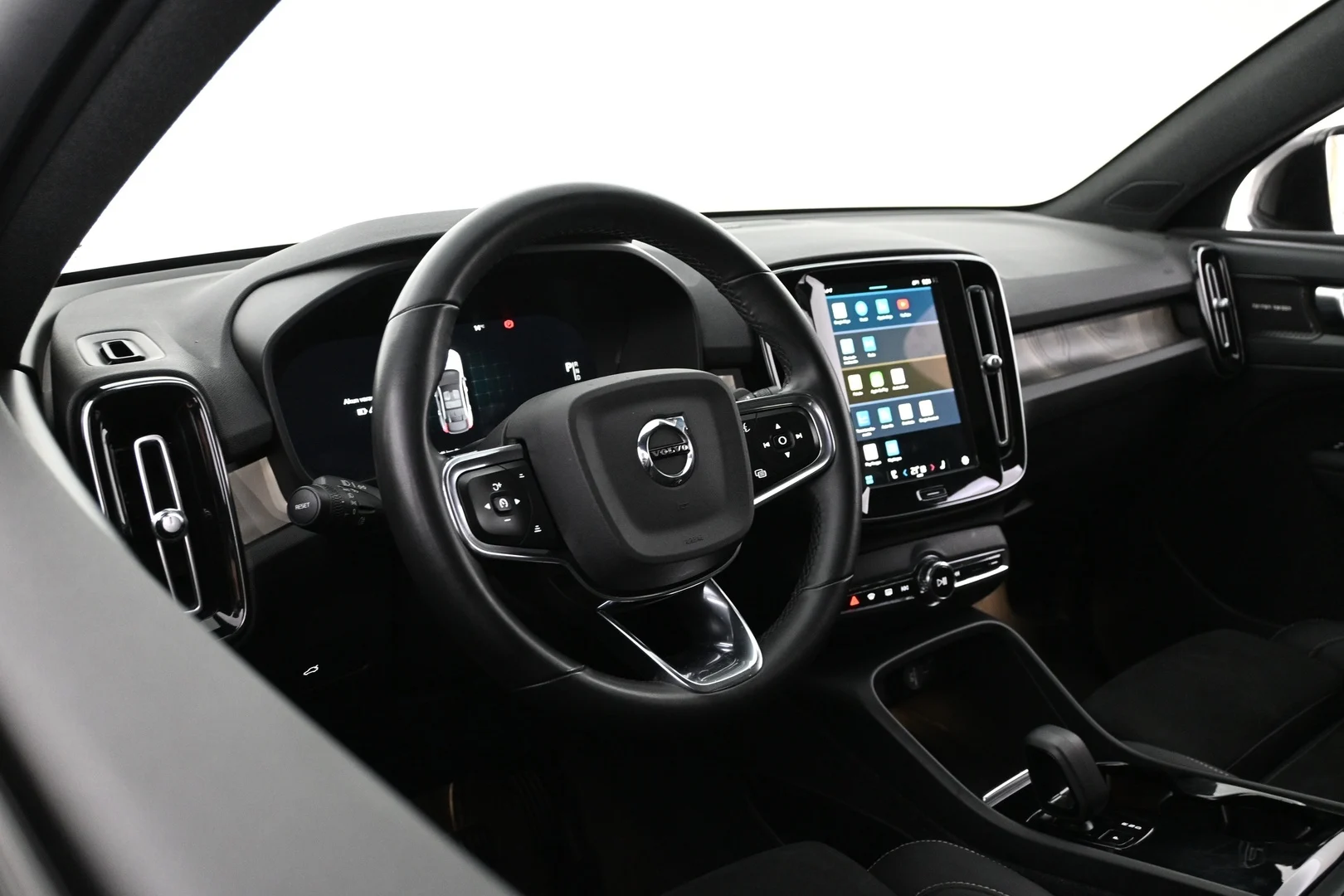 Car Image - 3RuyHySQ9lvMYydzELX1z2