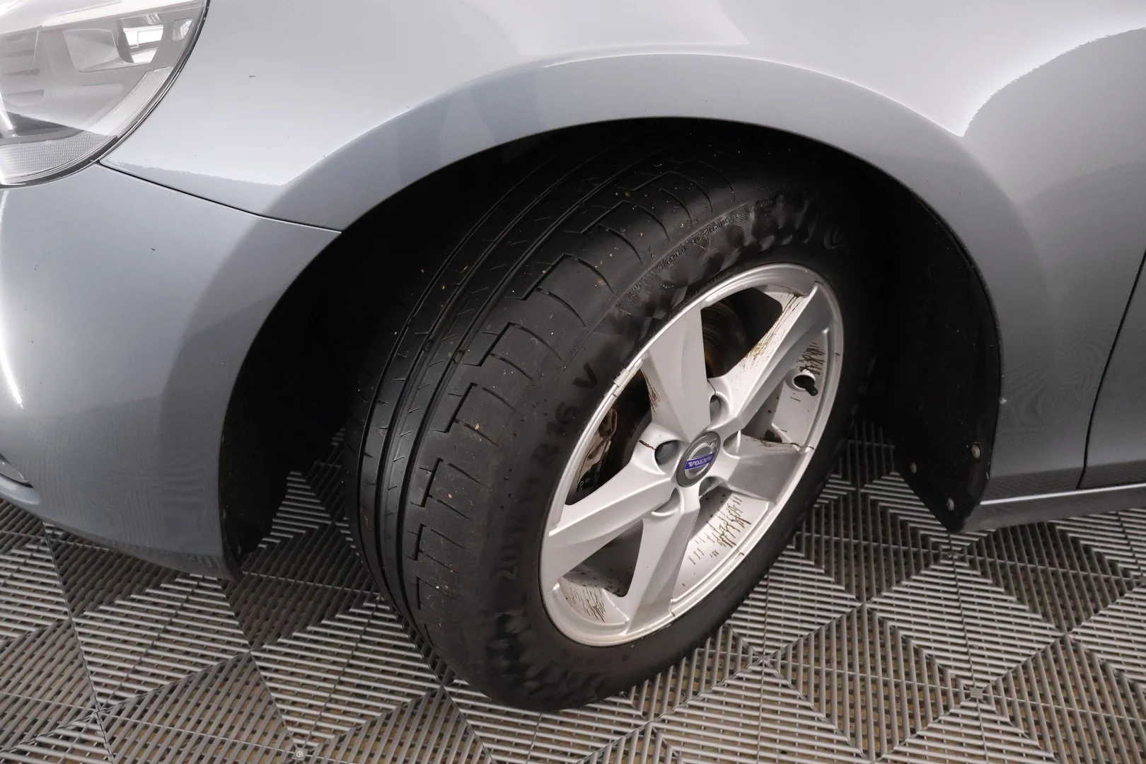 Car Image - 40ovQ7aV2ANLlkiMnUKdU4