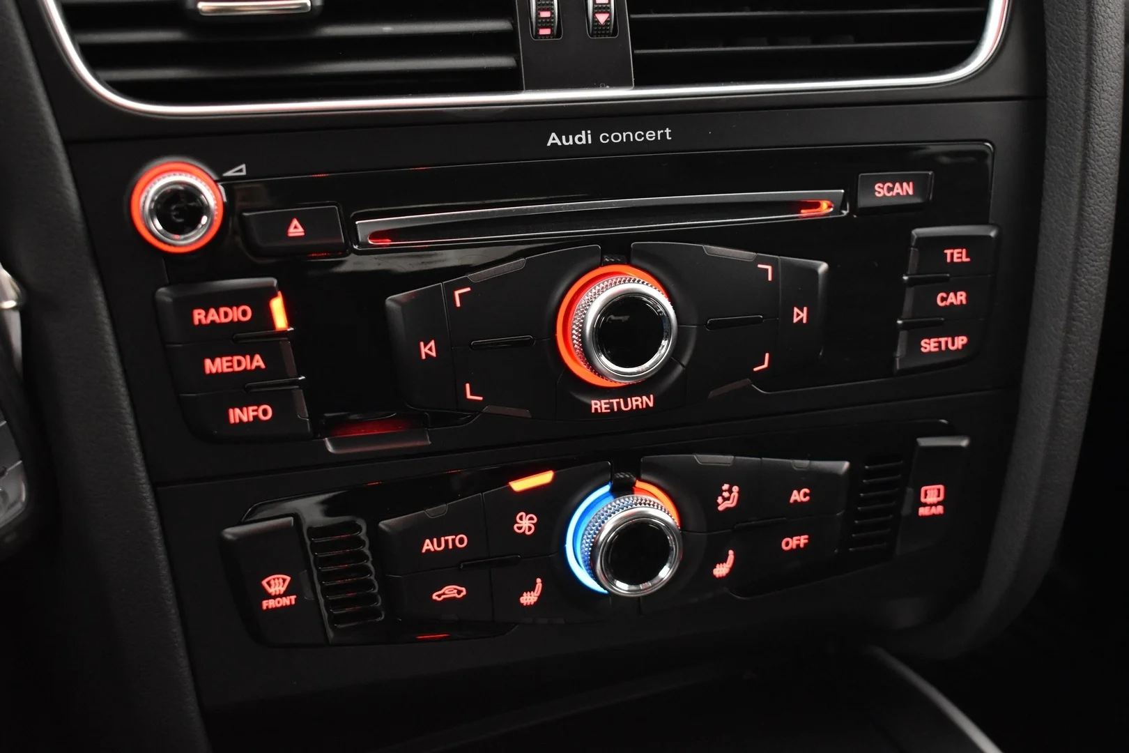 Car Image - F2QE29ZCH6Ply35t4jlJ1