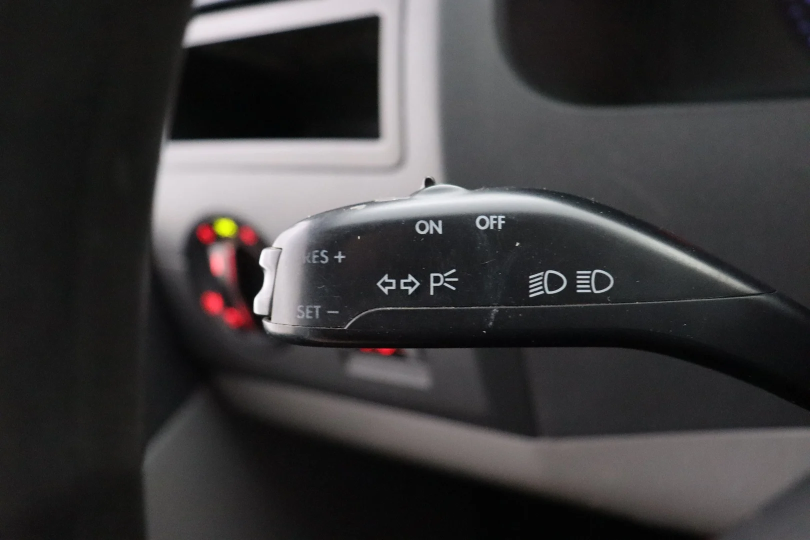 Car Image - 1FyS825JiXBvQPvA8qQqZD