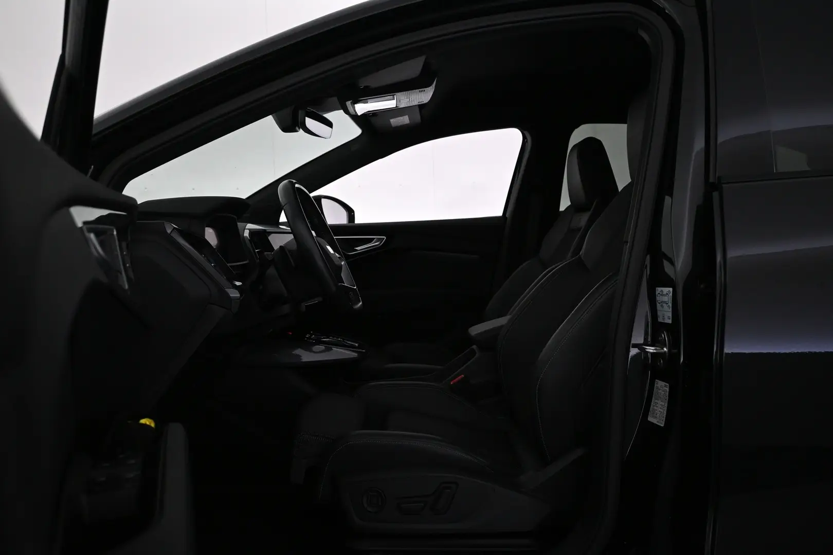 Car Image - 3VK1ATdLSsAztFyNniQLv4