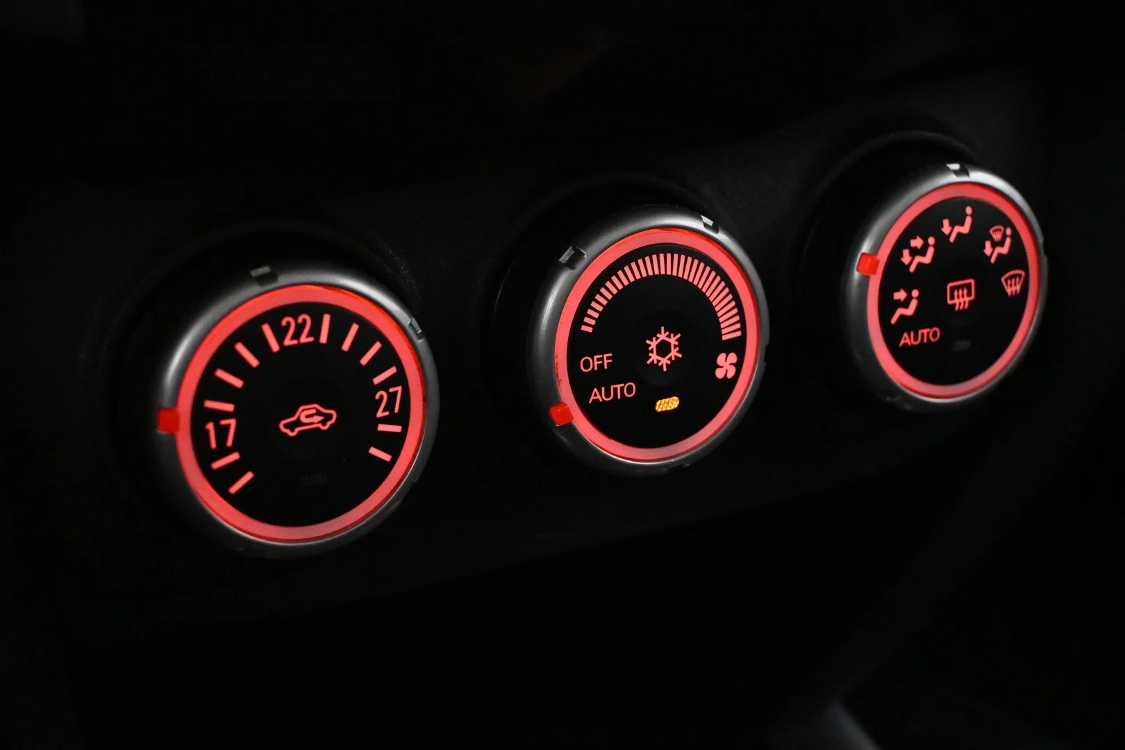Car Image - 2oODpwsJMLSDxF2LWMbFQp