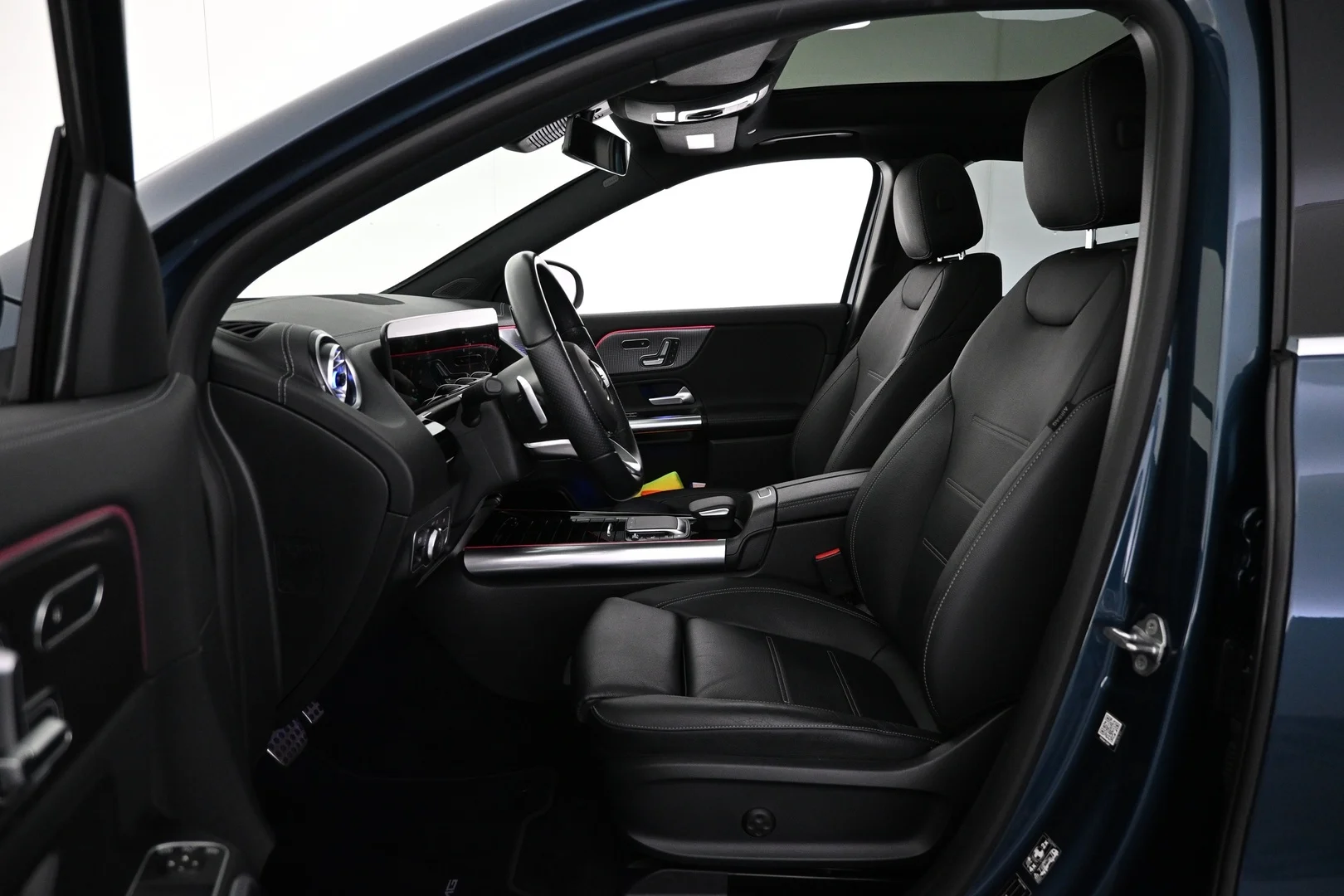 Car Image - 5CjUMiFJdZSPv5r4qkbJpj