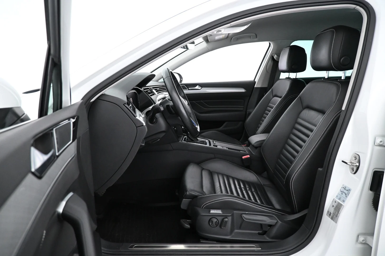 Car Image - 7MqXNPFf2eX9l6zhug2ow