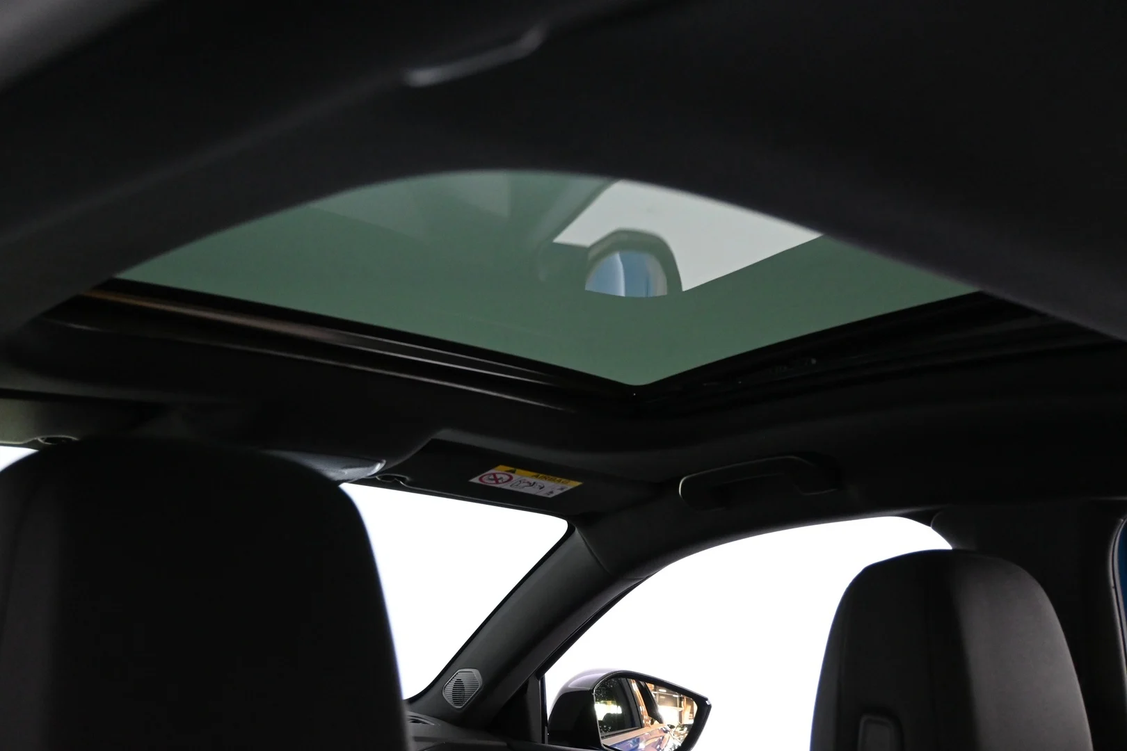 Car Image - 5bT2F7MK9cA6vcnjGsdogL
