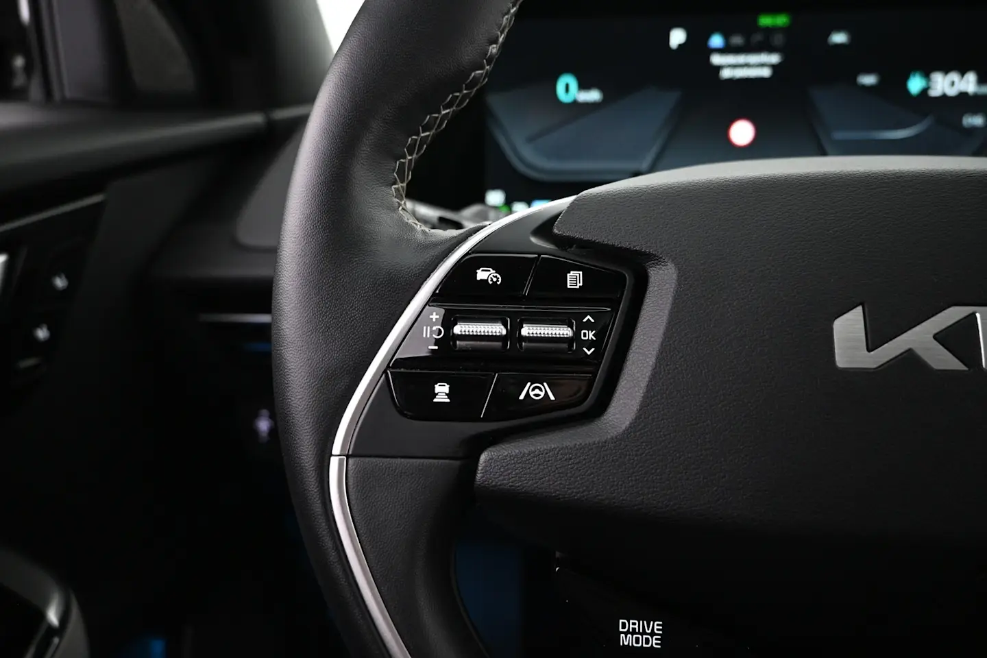 Car Image - 3TyiBY2lCol9xh9y7TNQeK