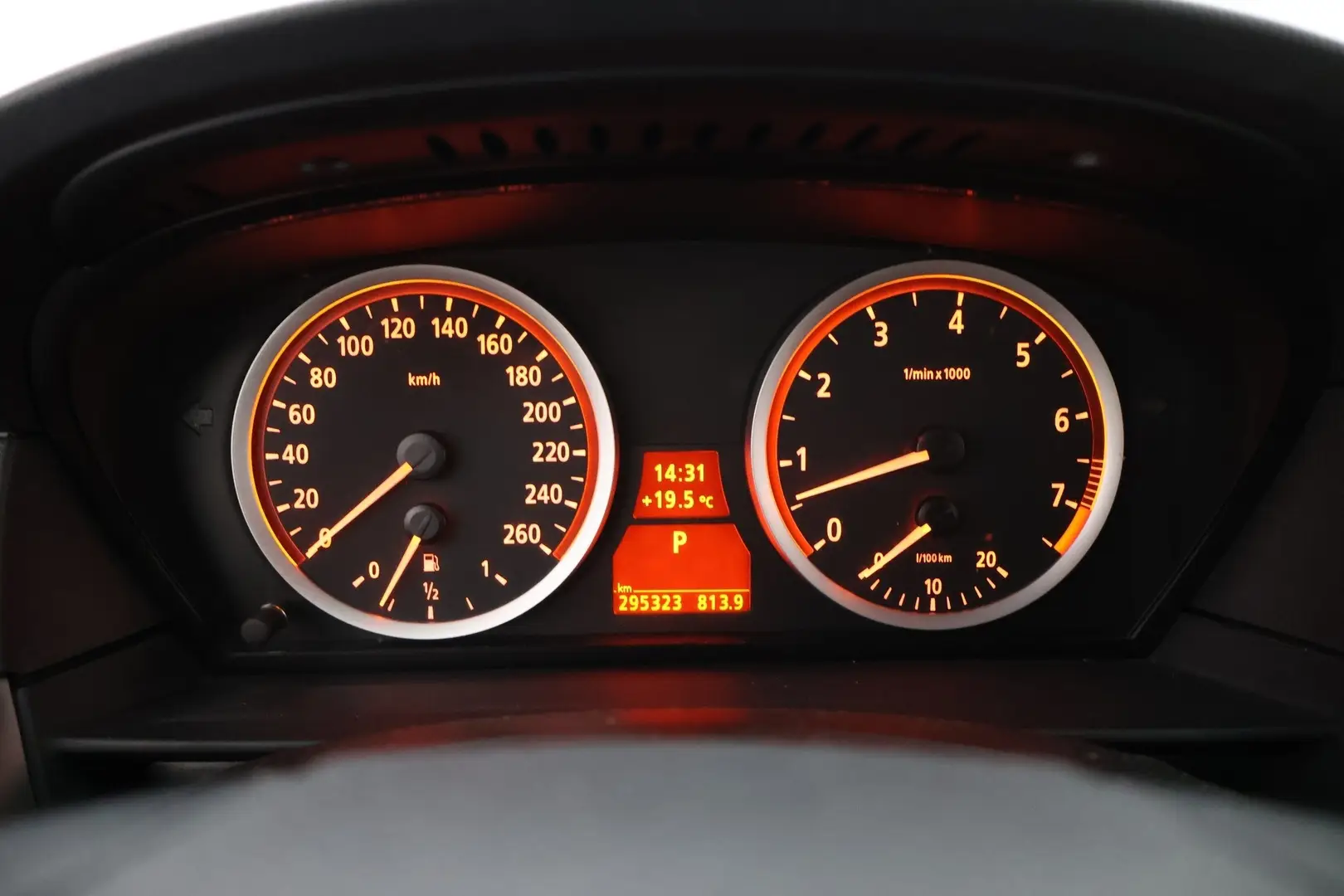 Car Image - 7Mk19kZHIt7cITSiXuEr3H
