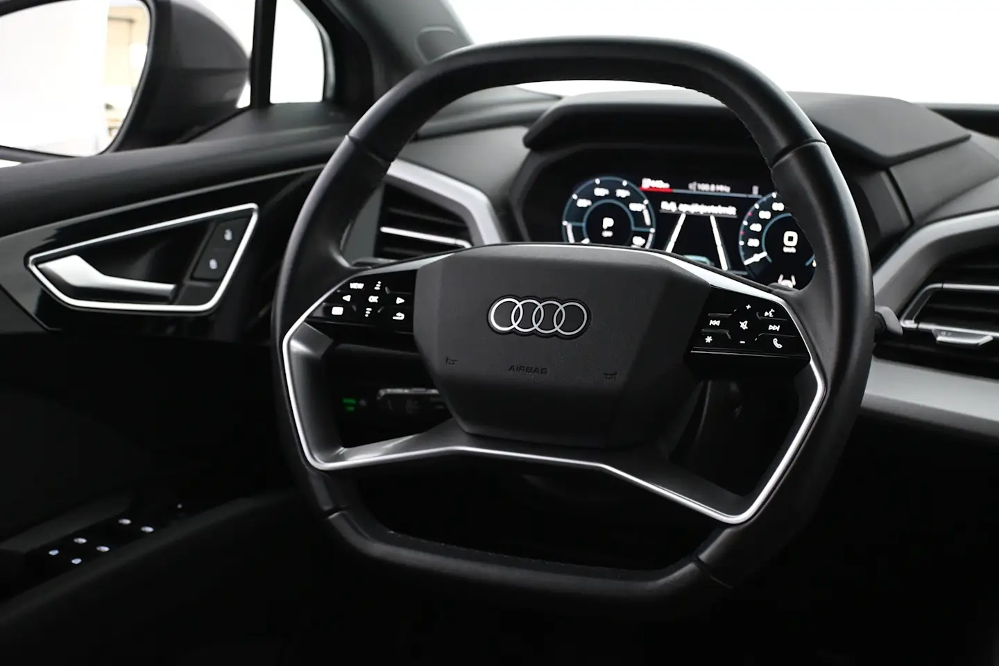 Car Image - 52mzvrLXRszOWDxzPzu0UY
