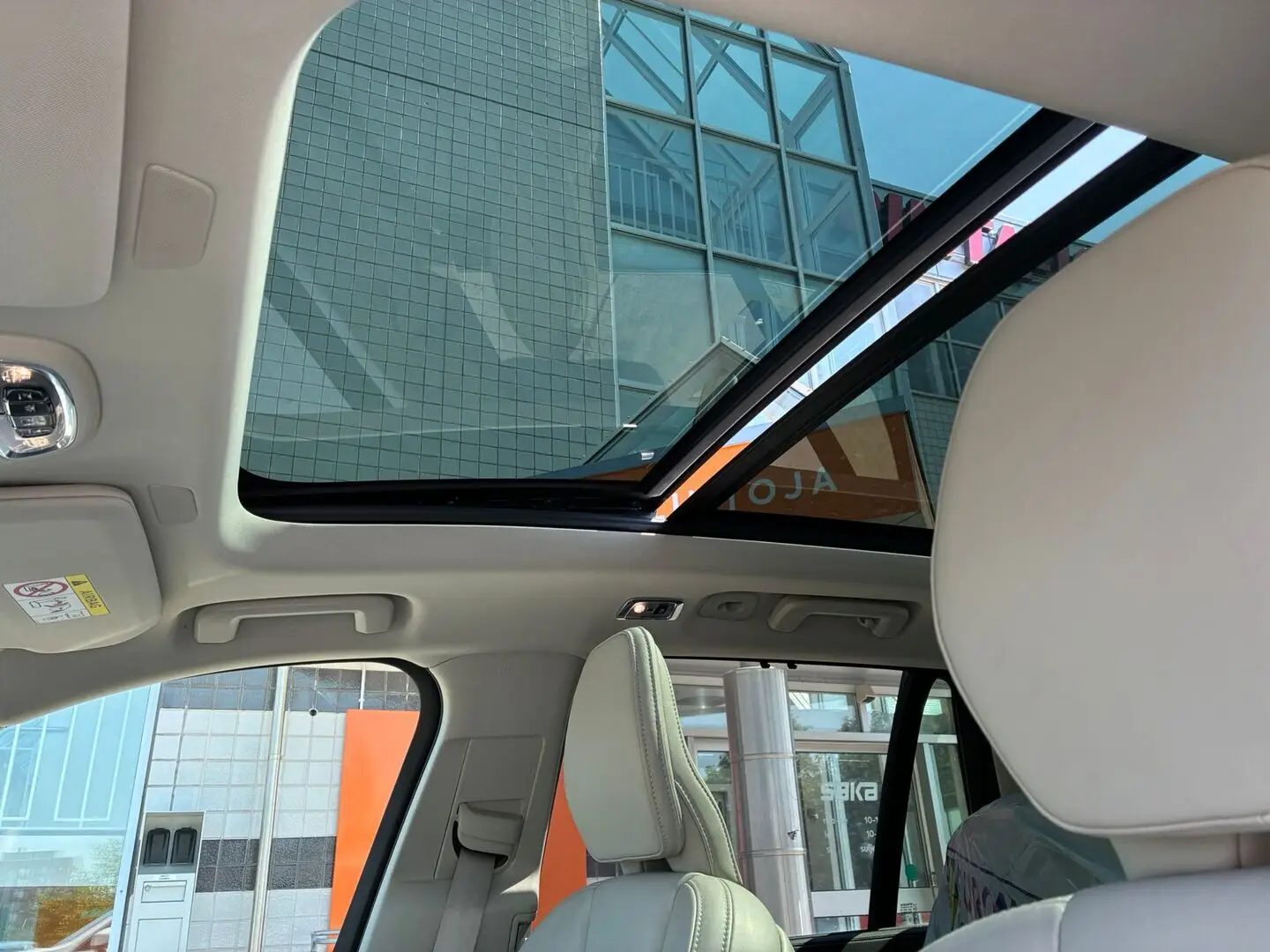 Car Image - 1uO82LuV8WuD8TvxIQ2VjJ