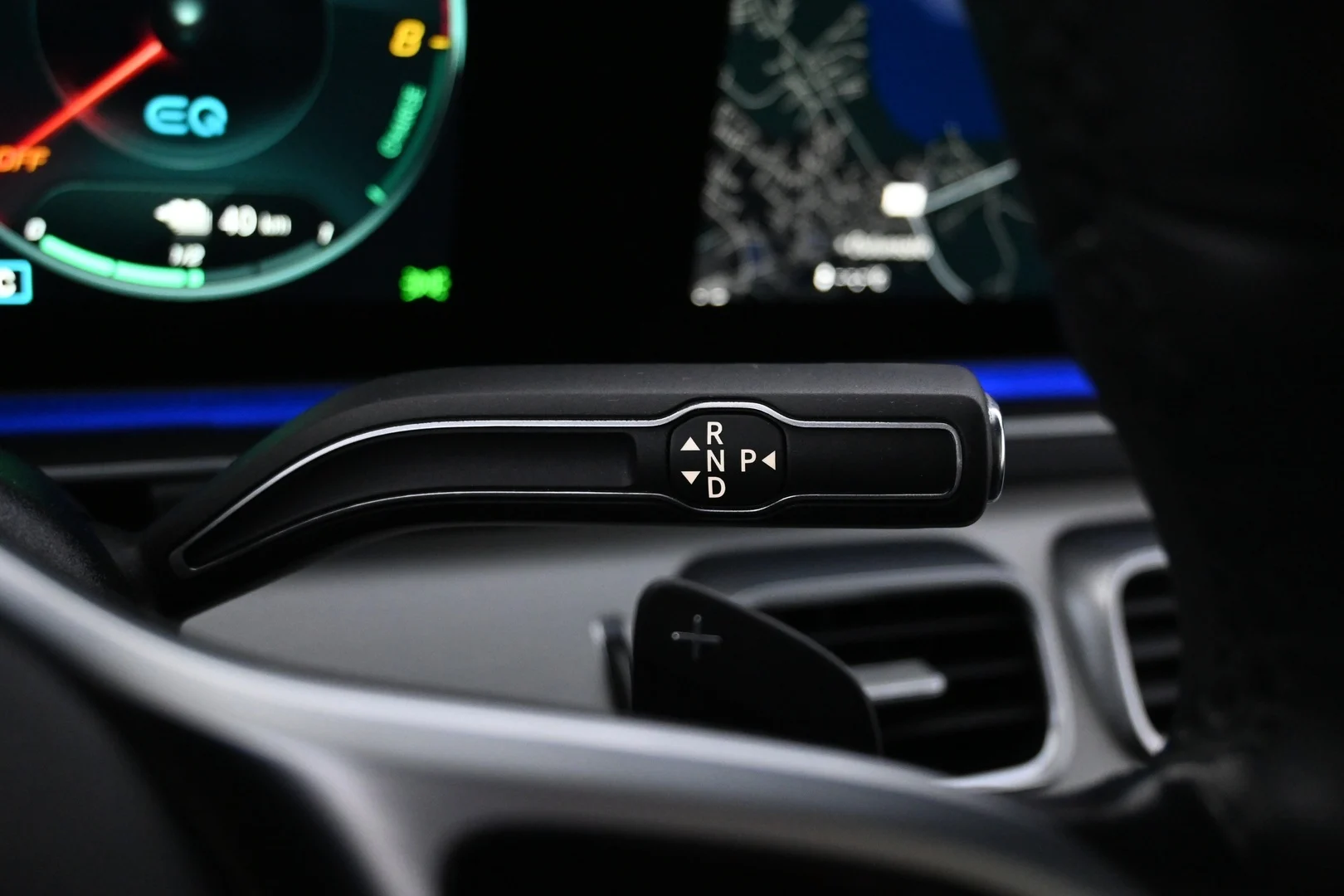 Car Image - 7BbZ5qxAmrqRFzN62Ea7DF