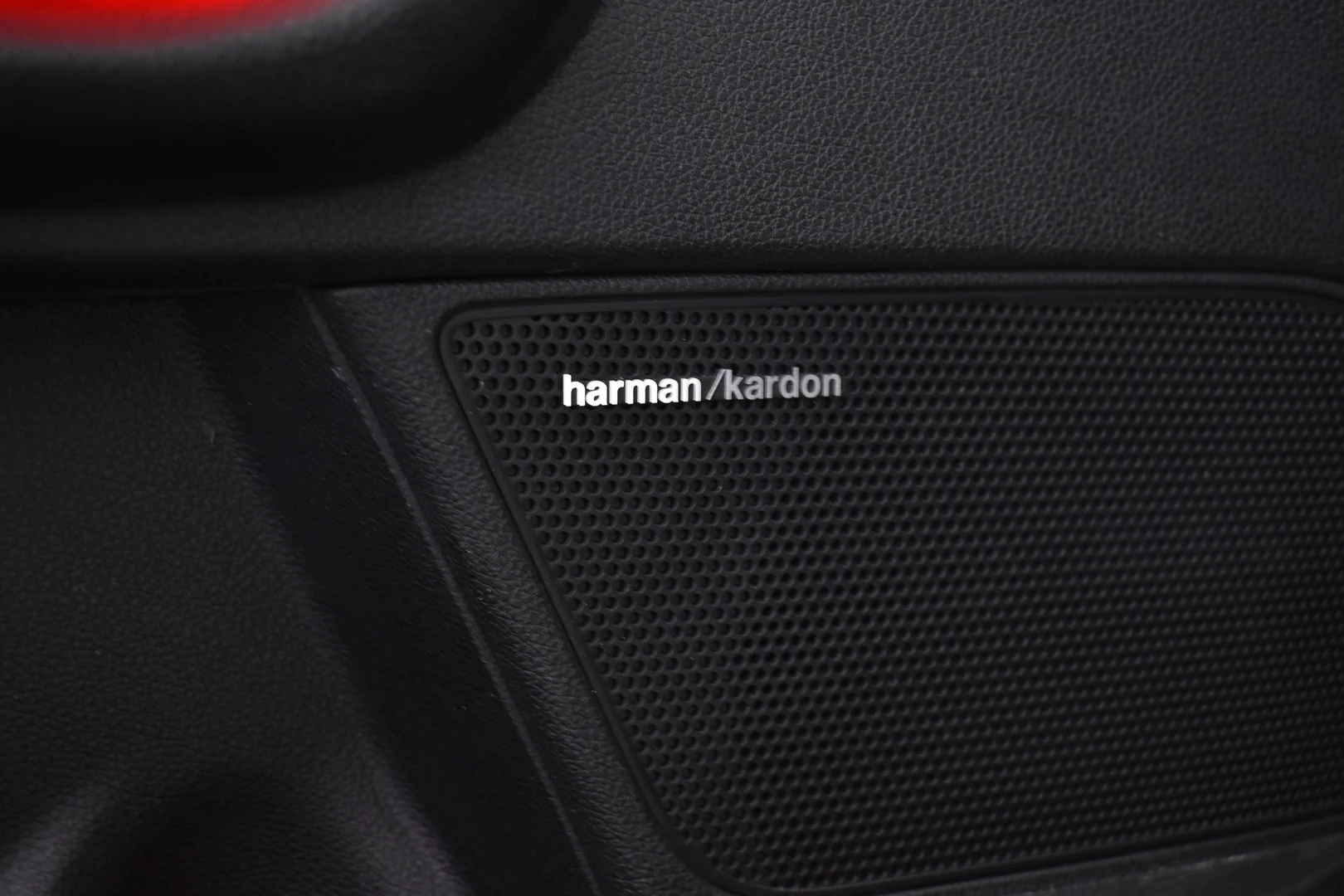 Car Image - 4ucALOrXML6I5lfY6ixLIS