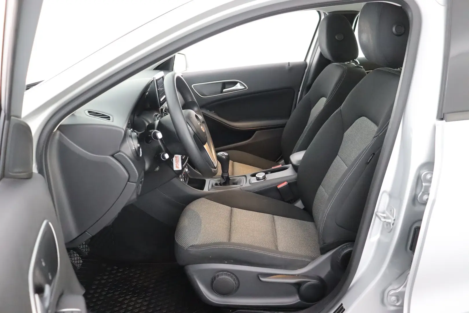 Car Image - 51cRJykF0GJrmlodiHgir0