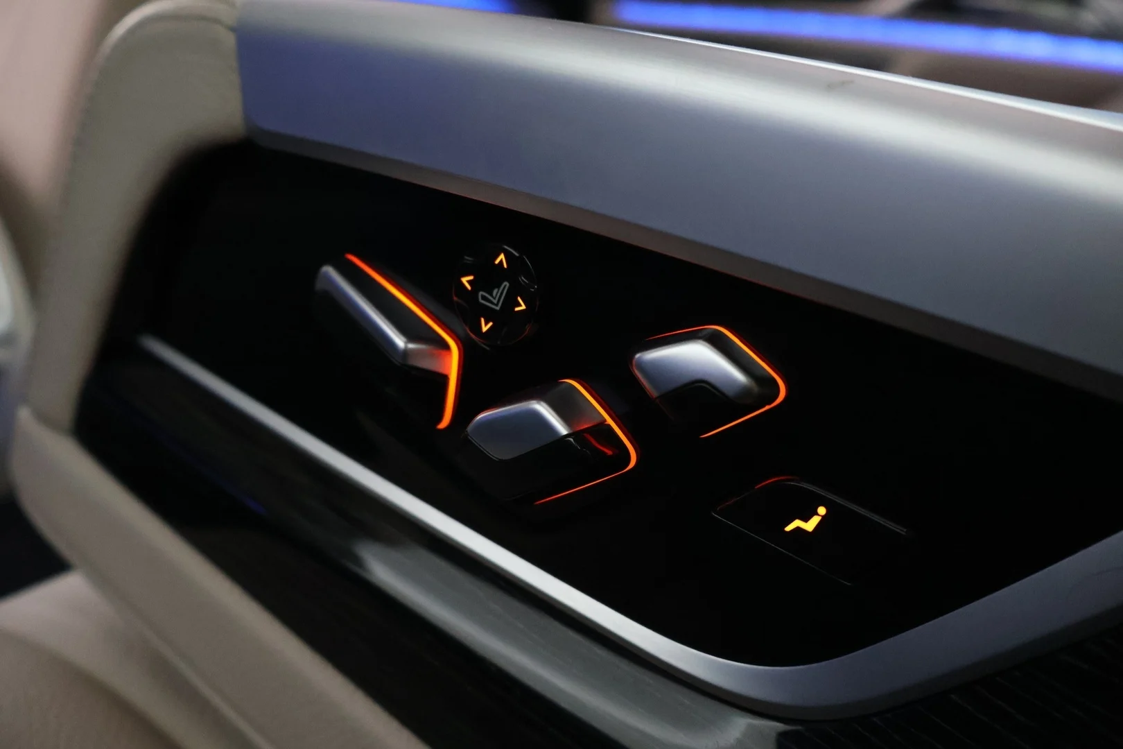 Car Image - 1QHtzGjWz9qRr7myJuM6tb