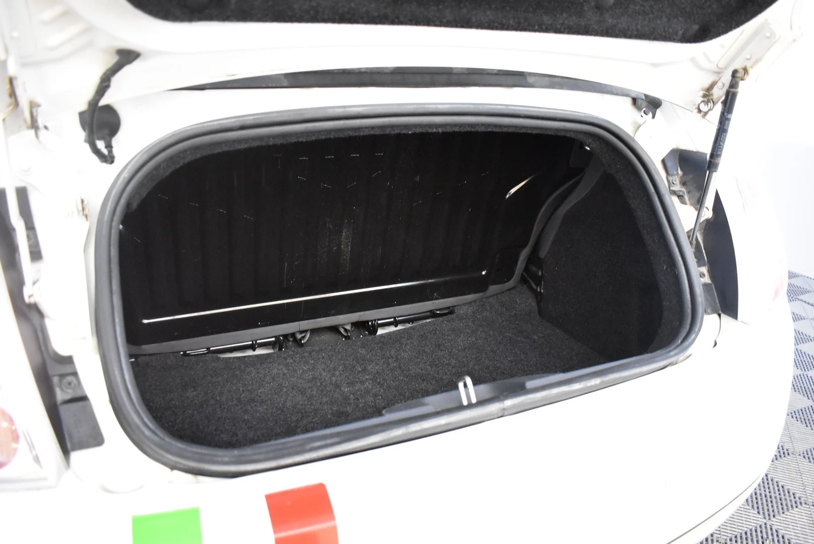 Car Image - 1ai89We1FzNN1vjwVNvevK