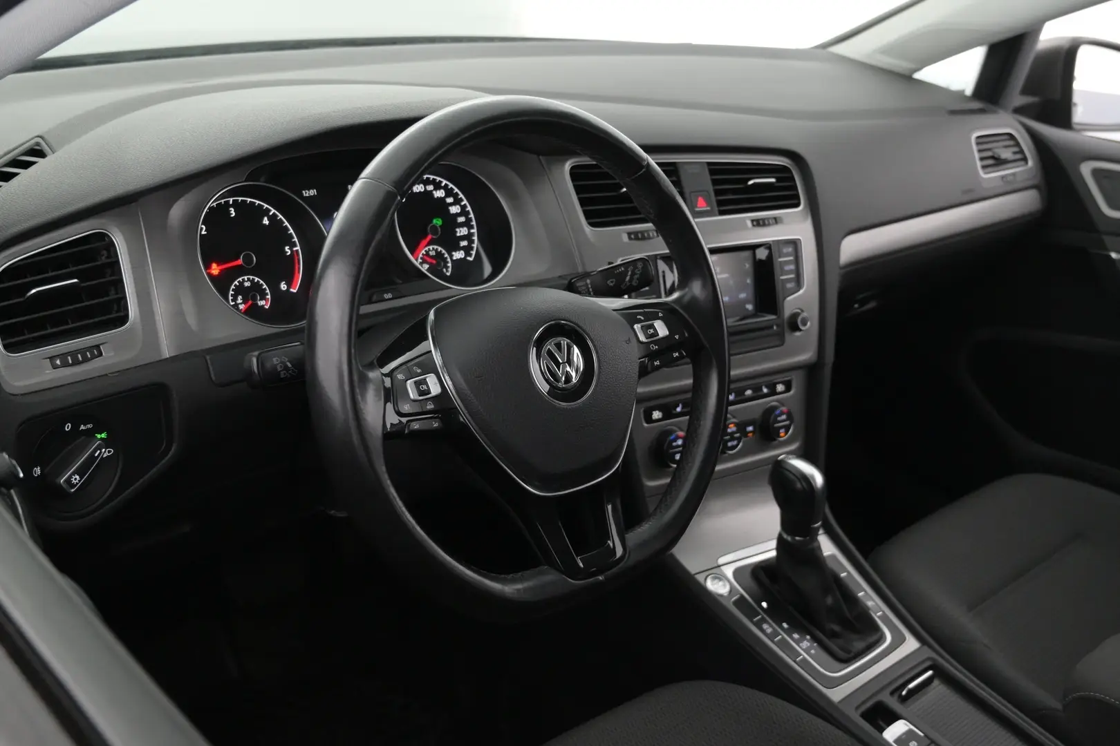 Car Image - 5UwHQP86INKxtCvCKxQwck