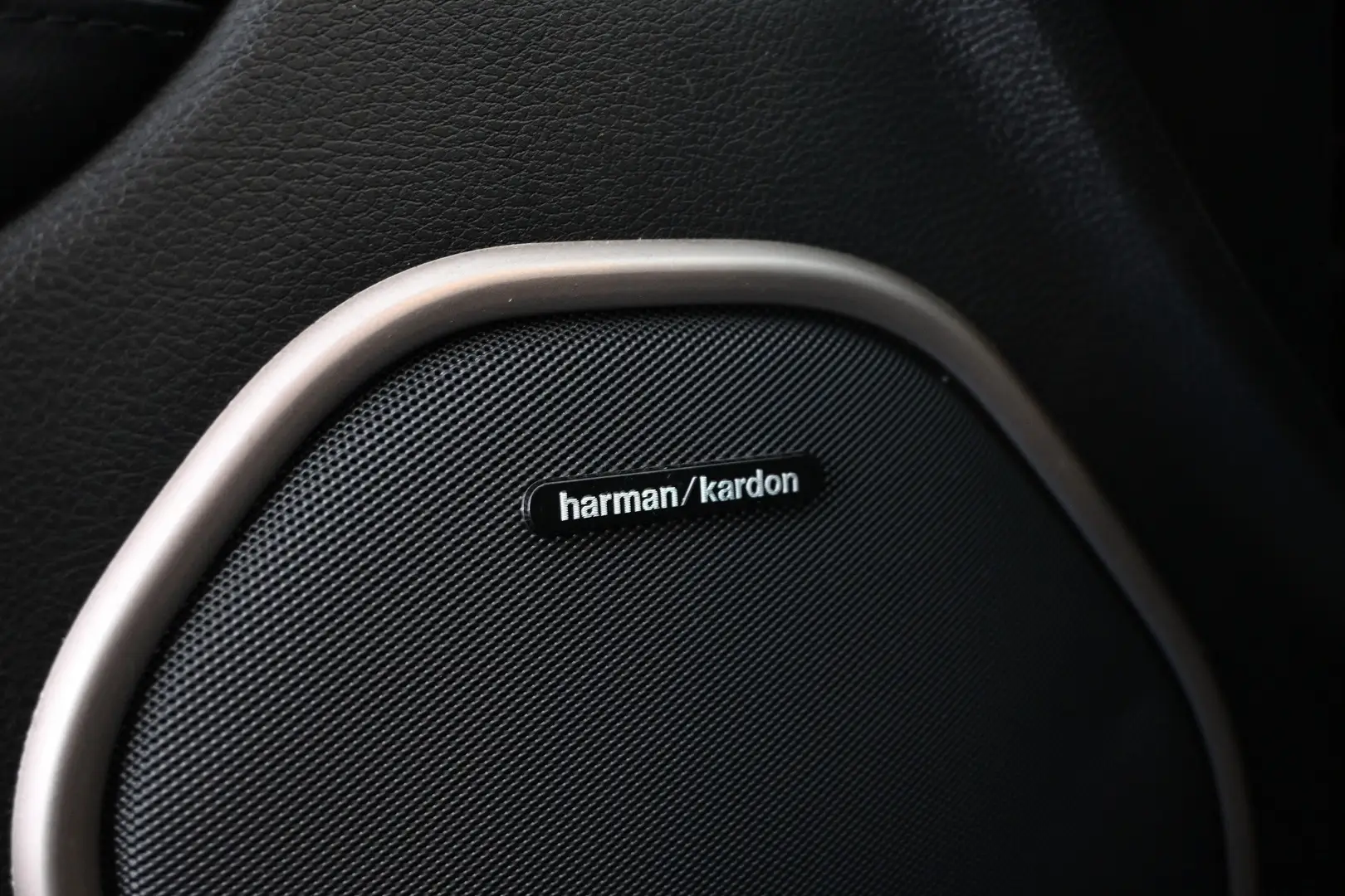 Car Image - 6veXePGhvZrI0Ob0hl48iE