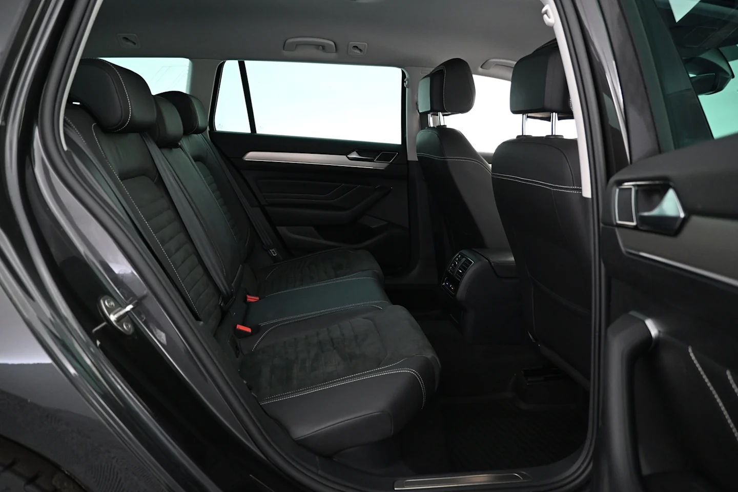 Car Image - 60rJWF3ZlKjTngwZQzdRHj