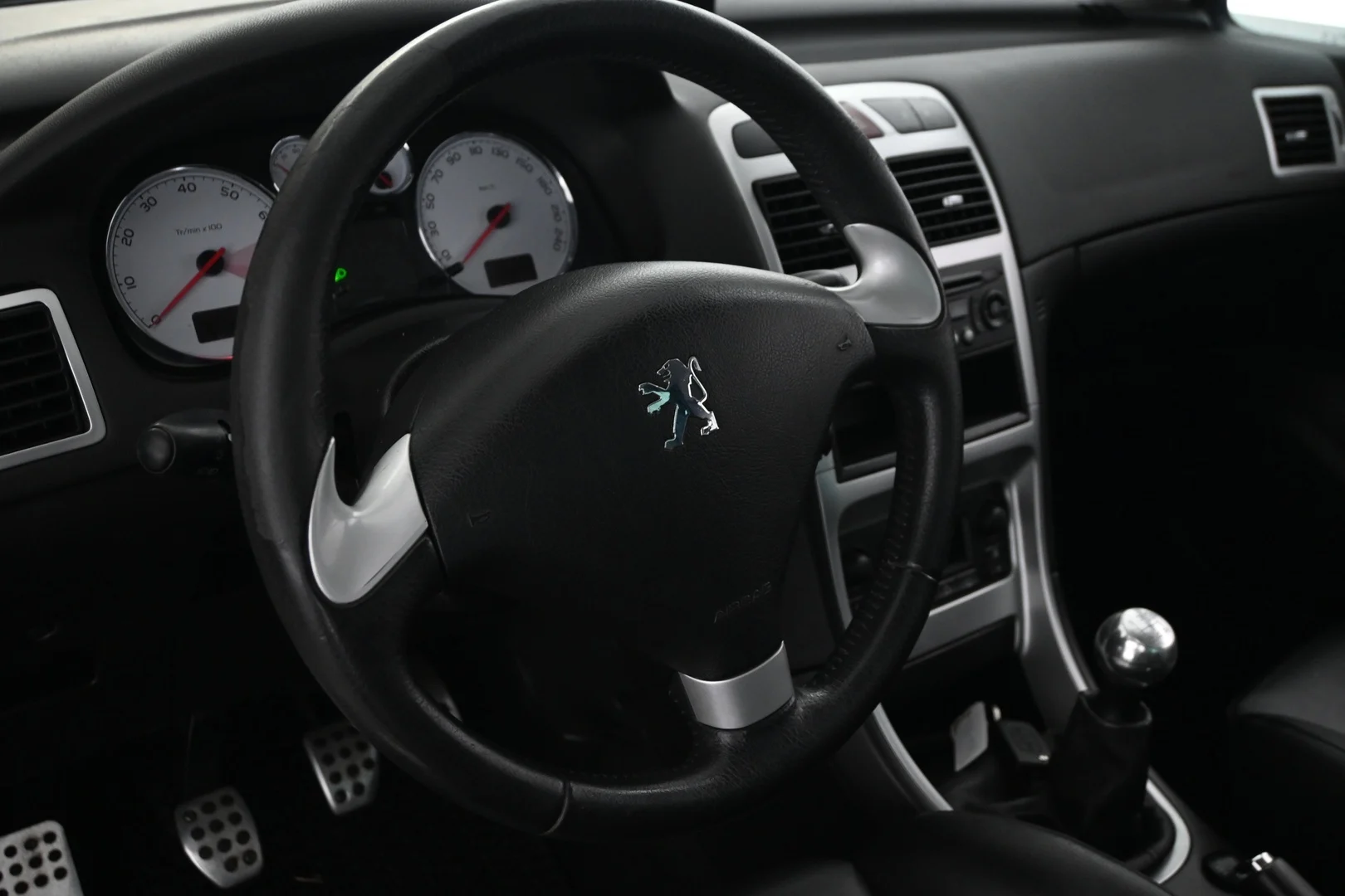 Car Image - 7KzO6uDZgBOXh11j6ff4A2