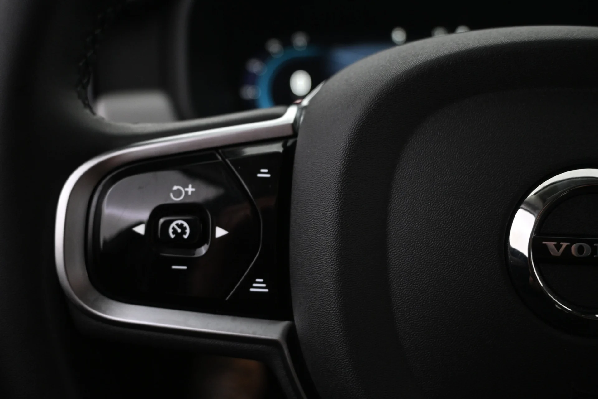 Car Image - 2DhWmu8O5qug3Yfp3sq0je