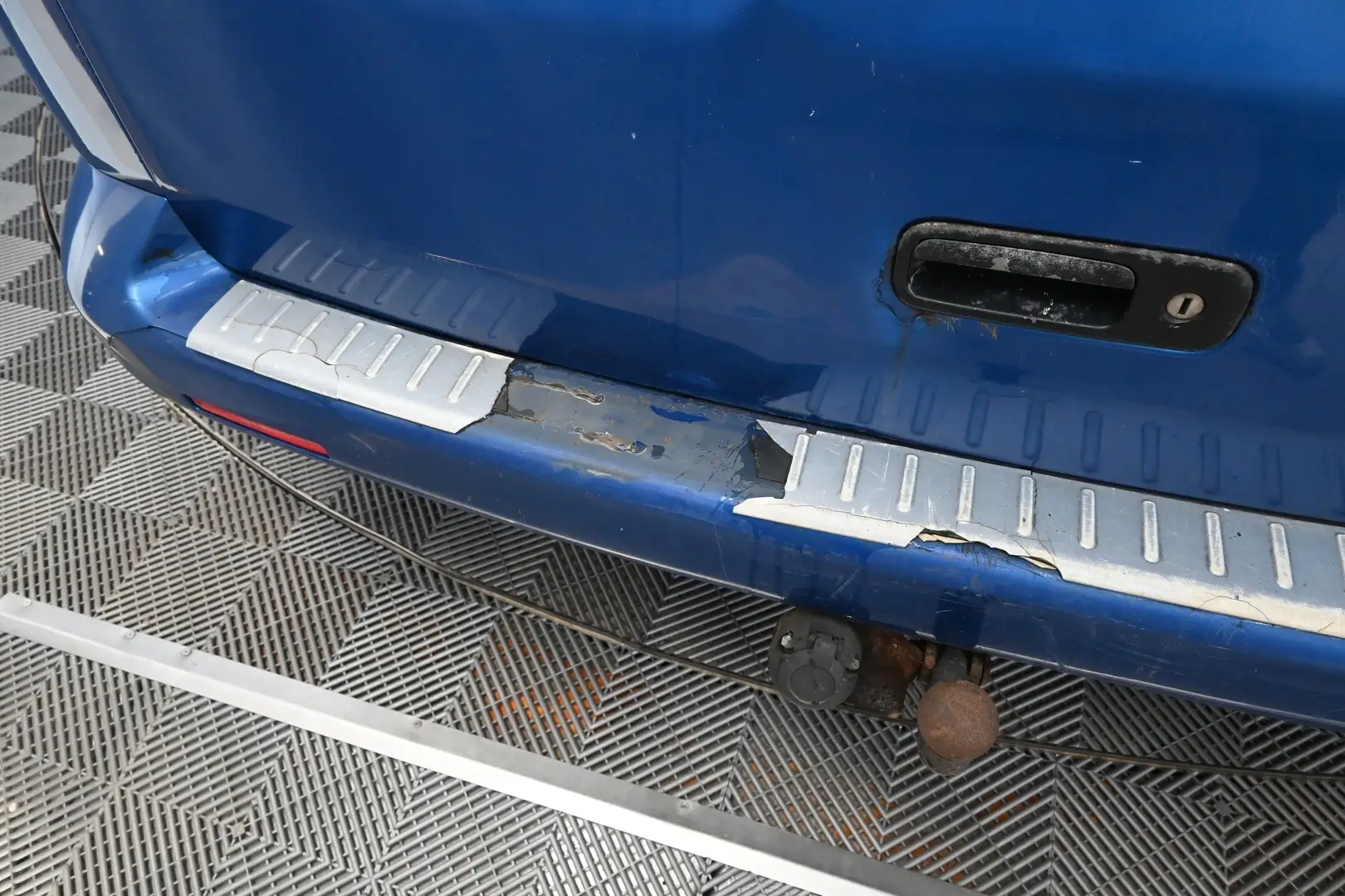 Car Image - 1cV7FKw9mDklFmOv0yuA2j