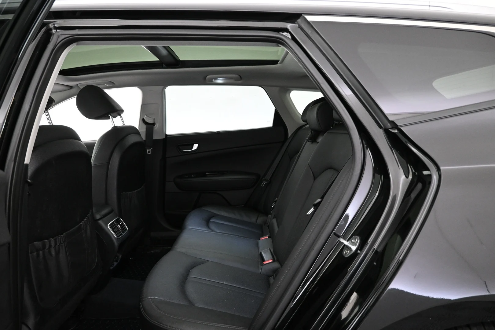 Car Image - 2BJAc4YleXh6Z2pWEYTUAB