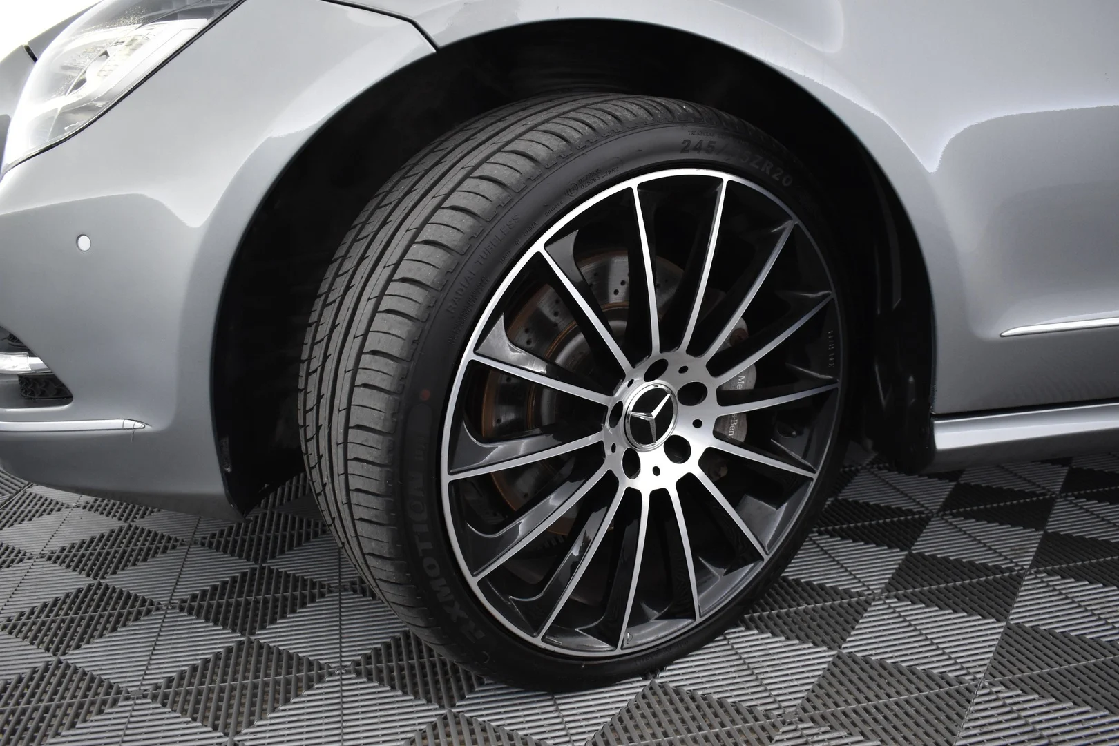 Car Image - 39i8bmfpGG72rltwjyVeV7