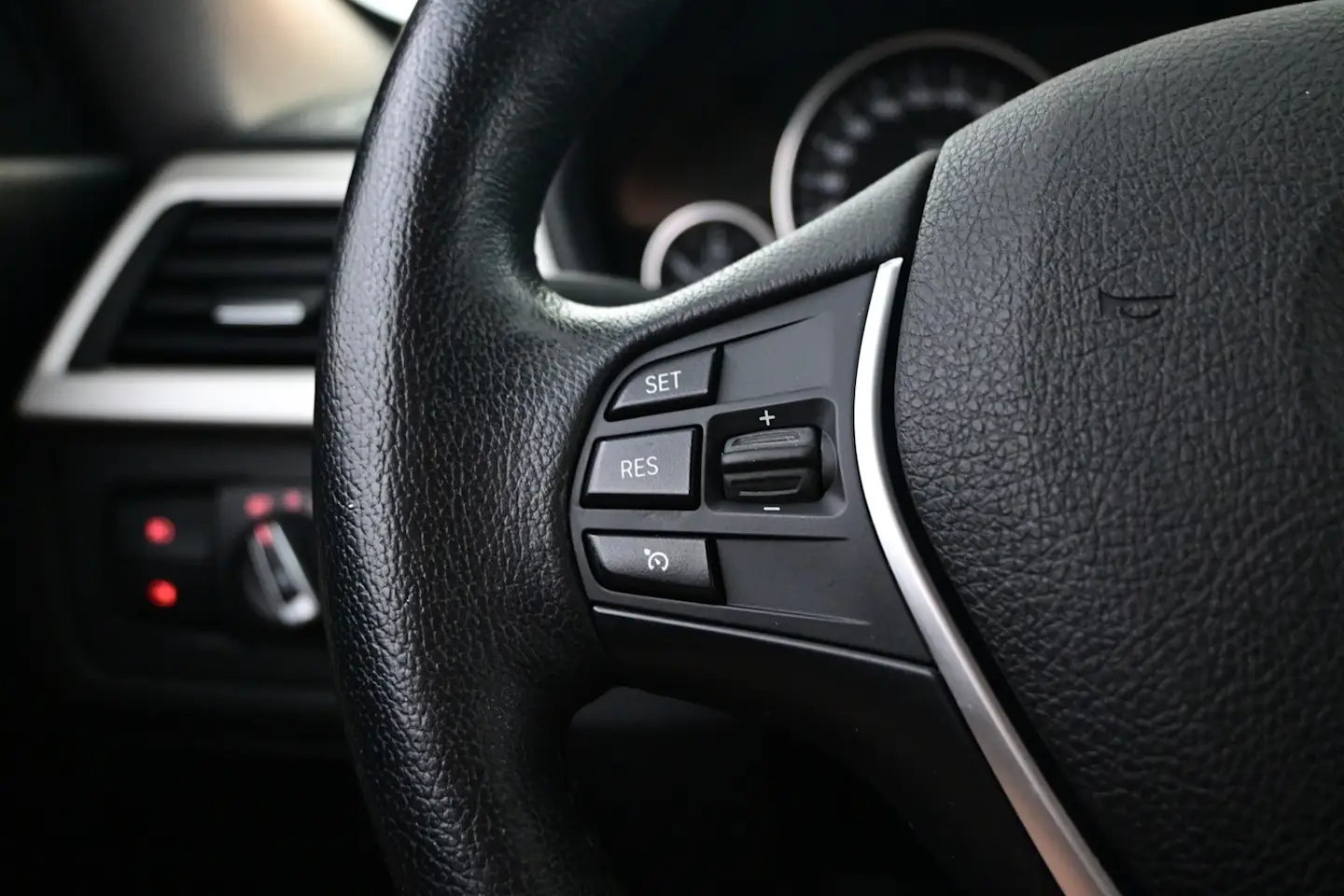 Car Image - 5rWIcQyFnaKQBCxH7nz7rU