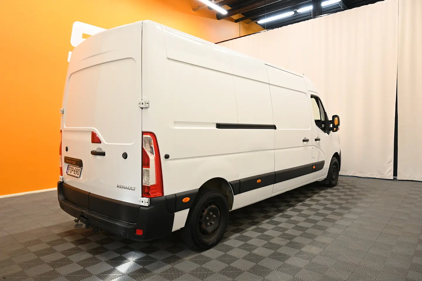 Car Image - 6tYtiLMKProEjgyMJtFGl6