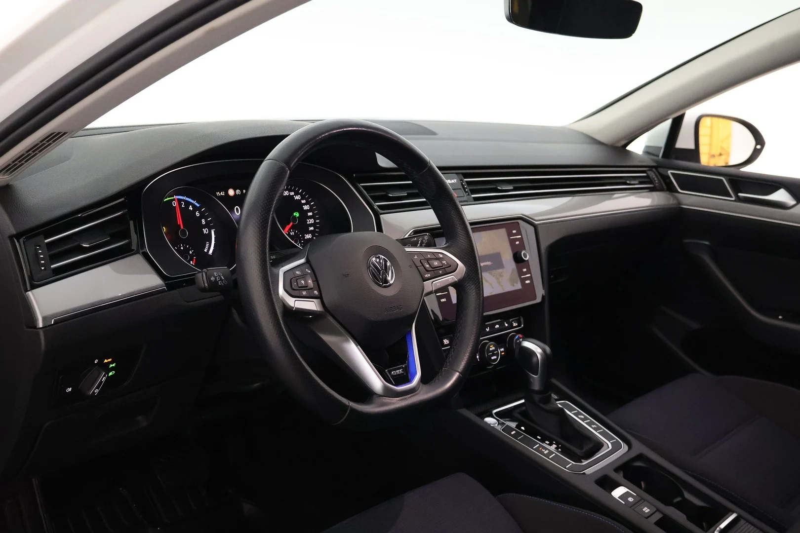 Car Image - 7lwR3zyZD5kVhVS2swjn7N