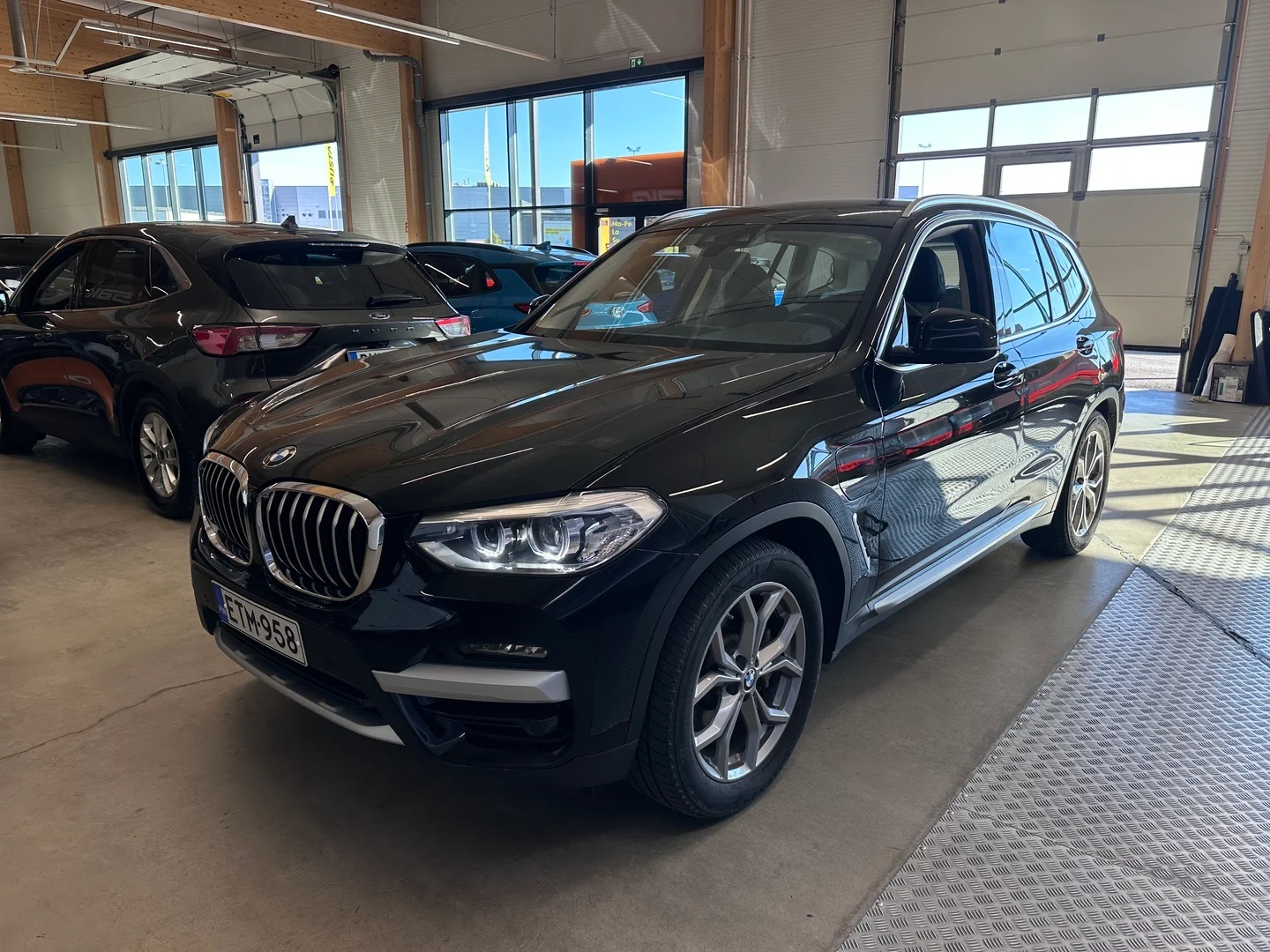 Car Image - 5dx7saBG8RtVsxJReTKO9y