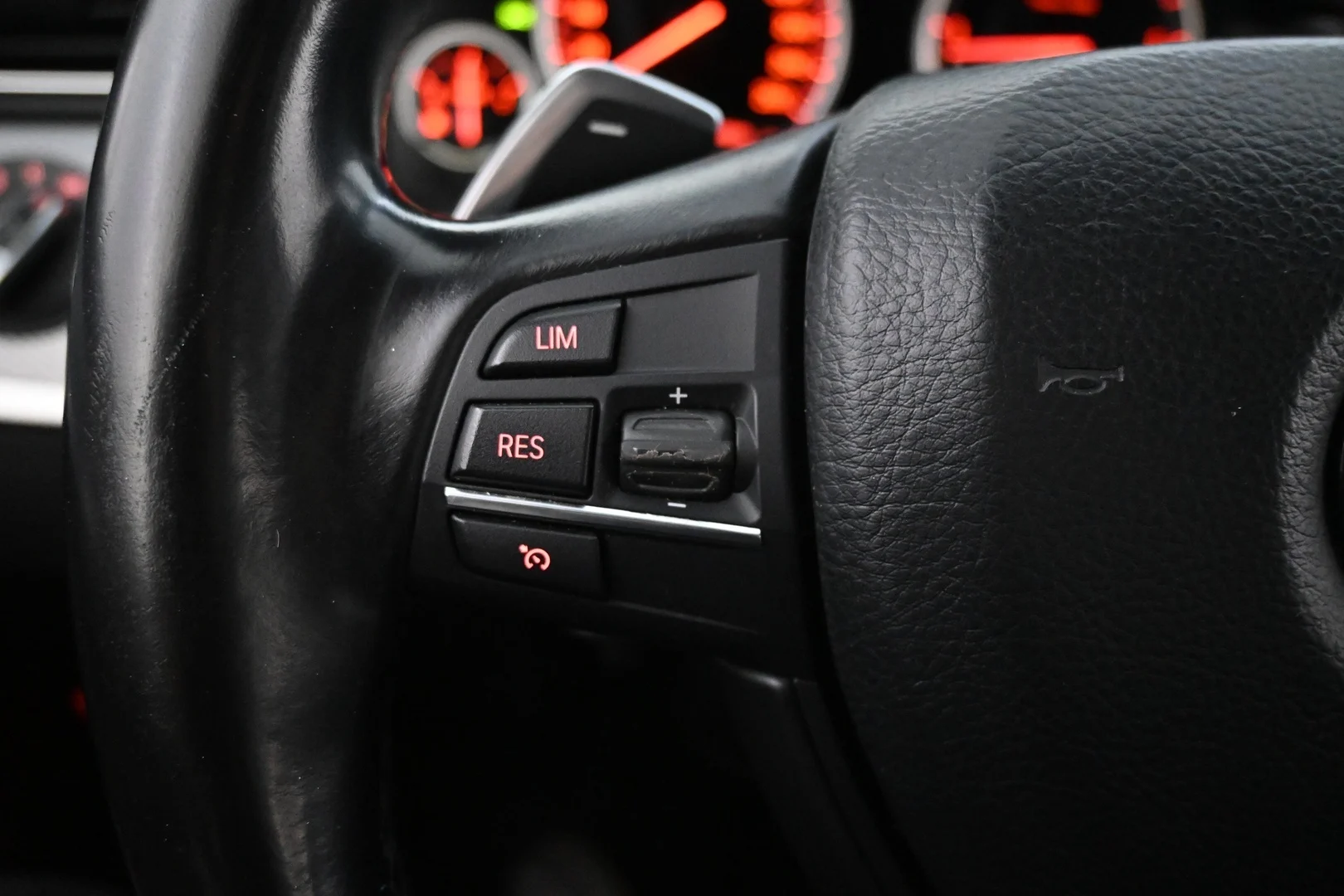 Car Image - 3Yel3771AMqvYGomlSbYbY