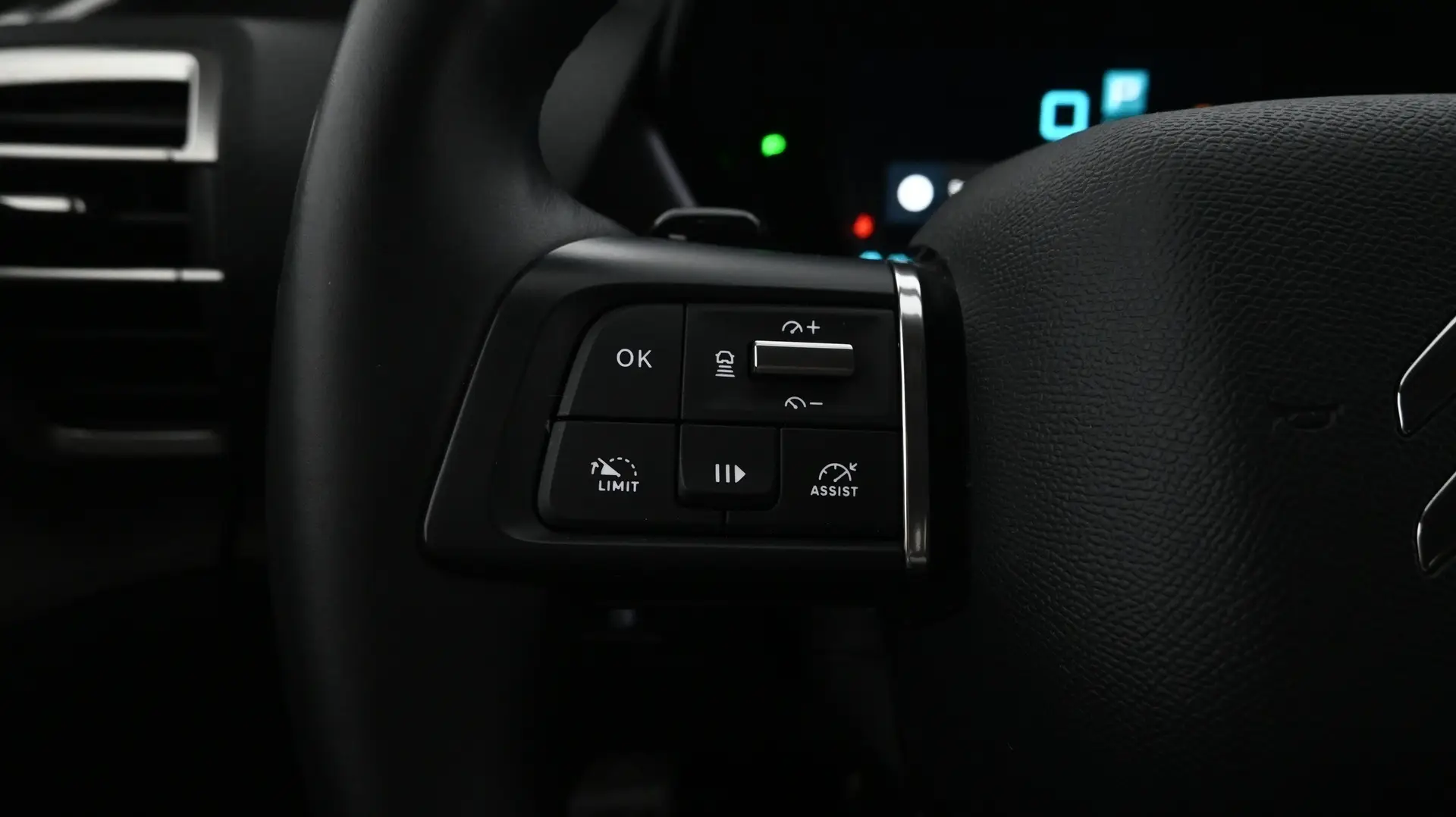 Car Image - 7auz4mGEqwP31sboCBlBDc