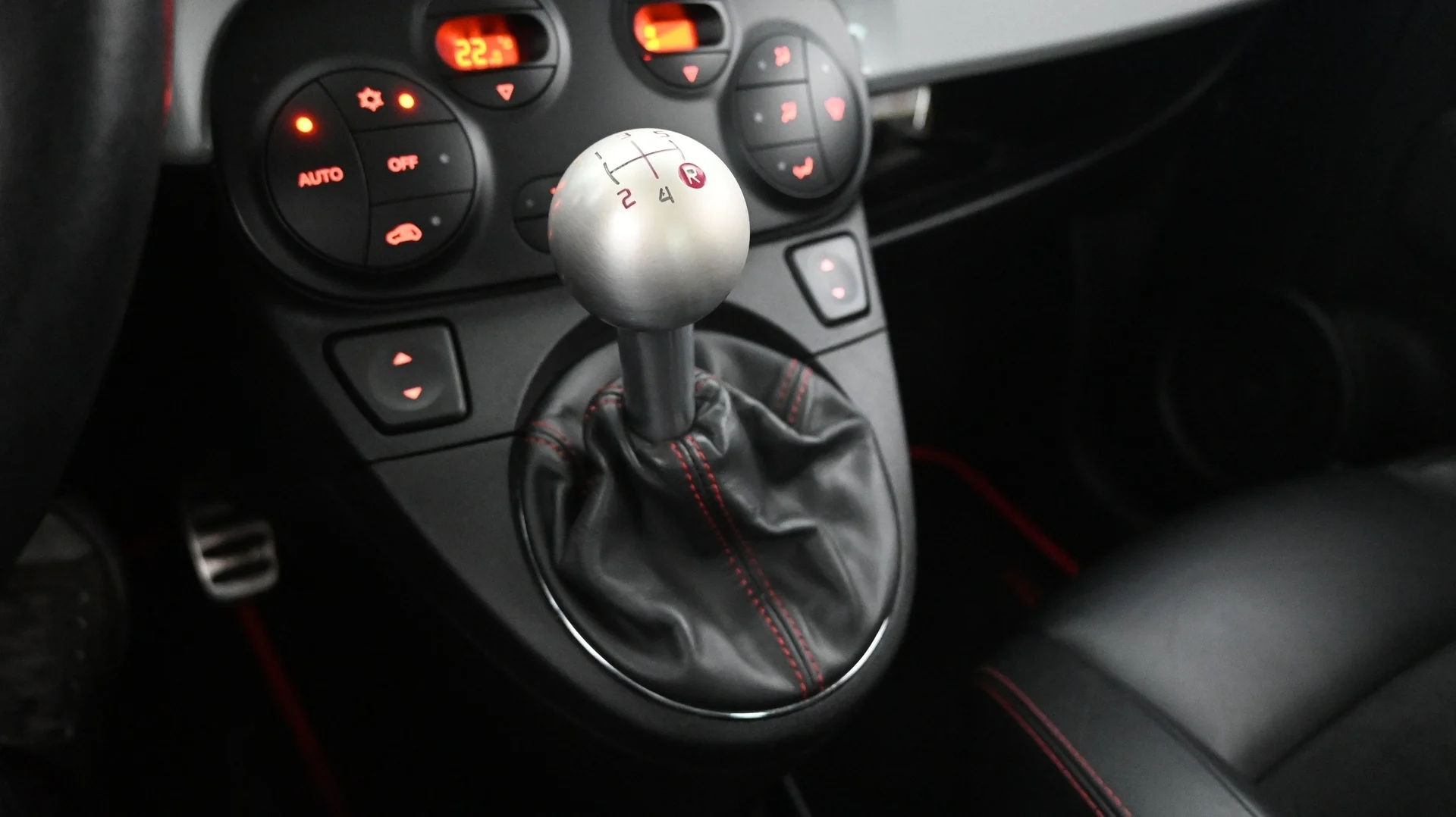Car Image - RRlvSoSKfckY9aD8r6JeL