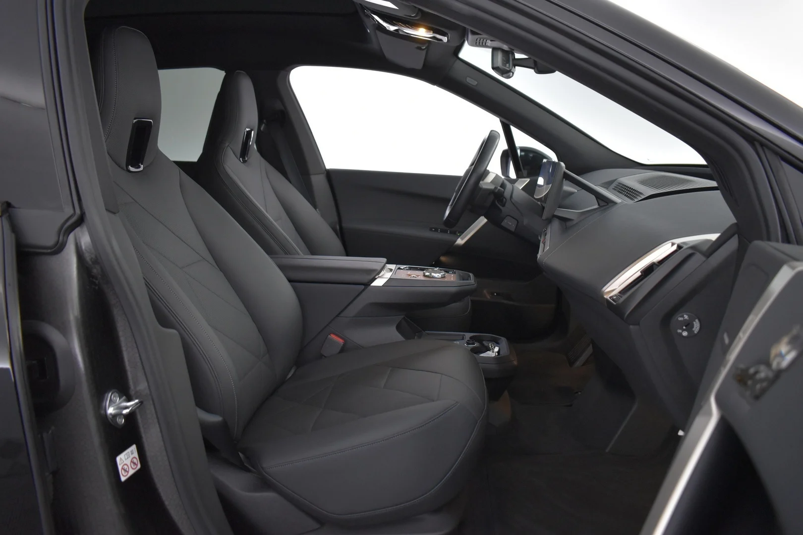 Car Image - 5i5NKg2obamddkplC18vmV