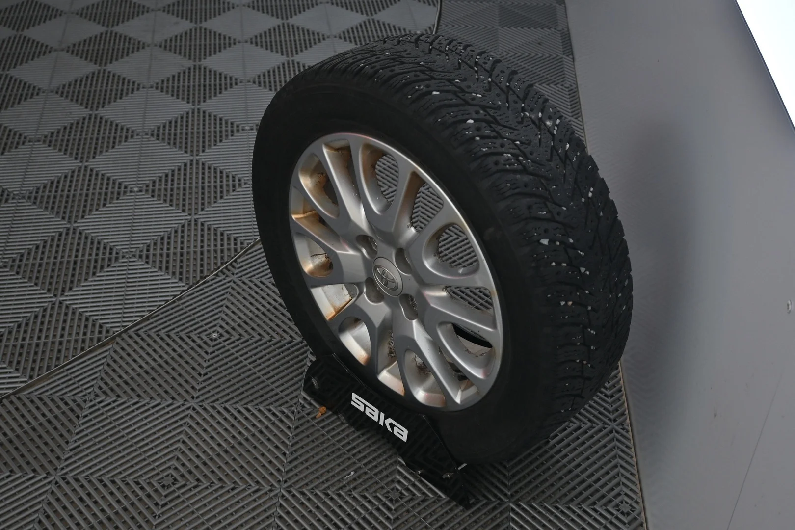 Car Image - 11JUFd6Nn9H8NOLw7Gaq3V