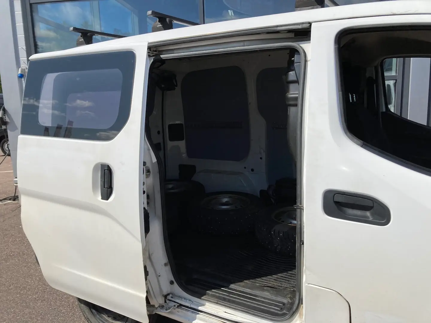 Car Image - 5yDuwsIdQCFk0UH4DMqt6x