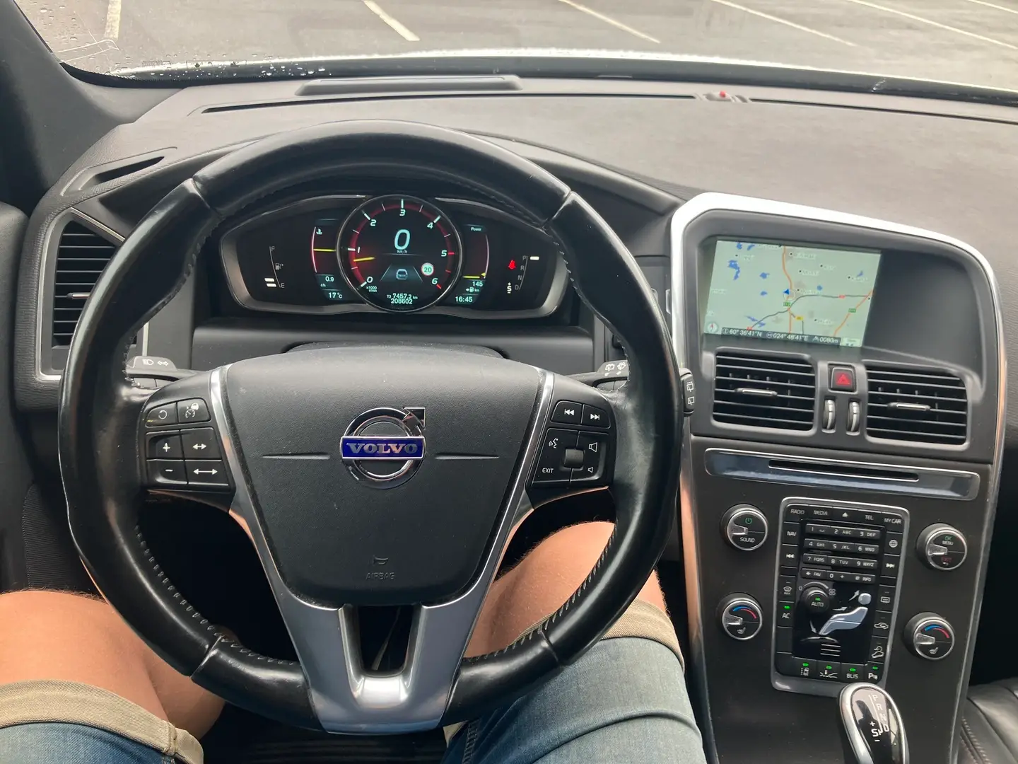 Car Image - 5llrrbFk8GU0Ha0jnGtOxD
