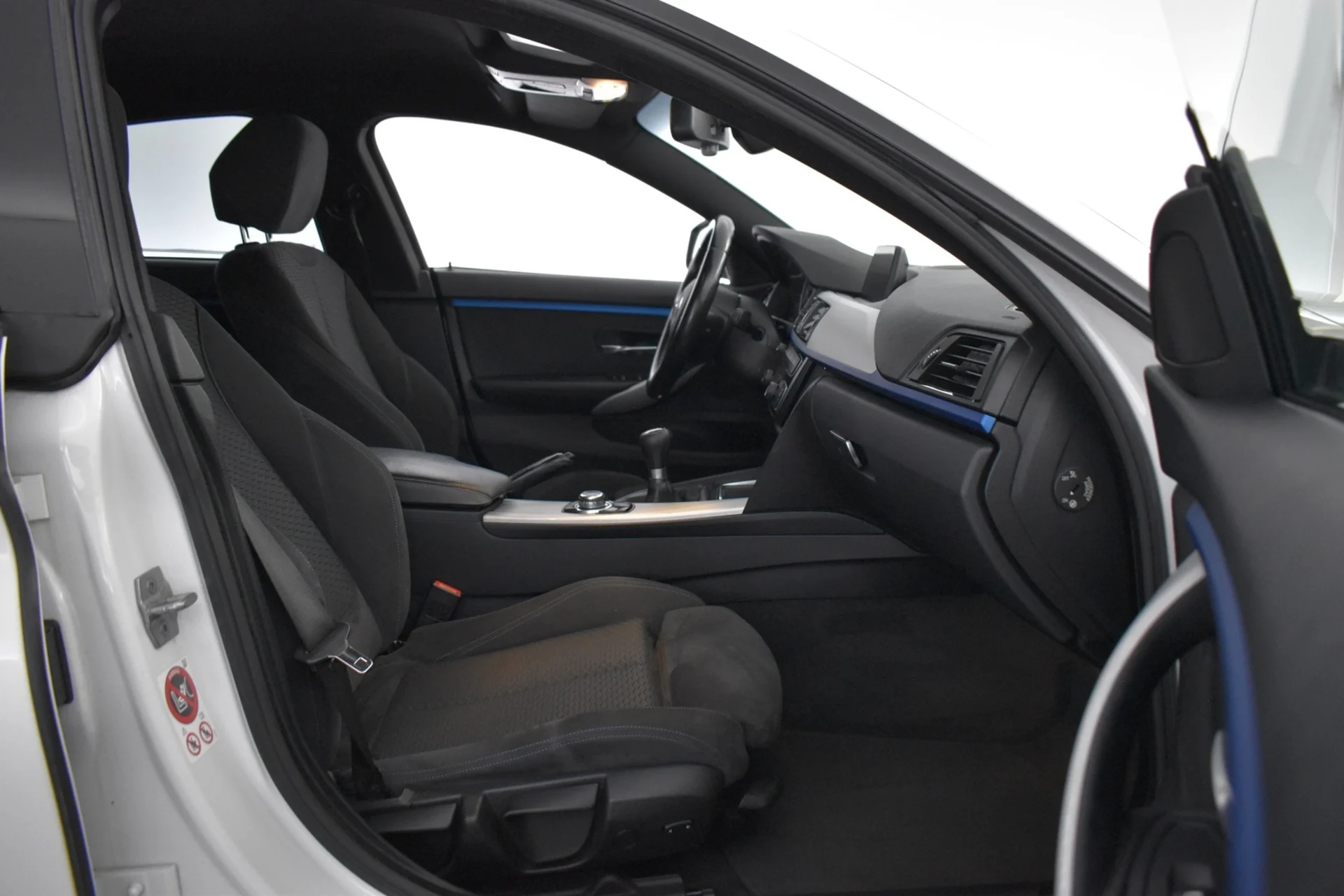 Car Image - 4ltpRQBgzcT4H3MtUhVP5w