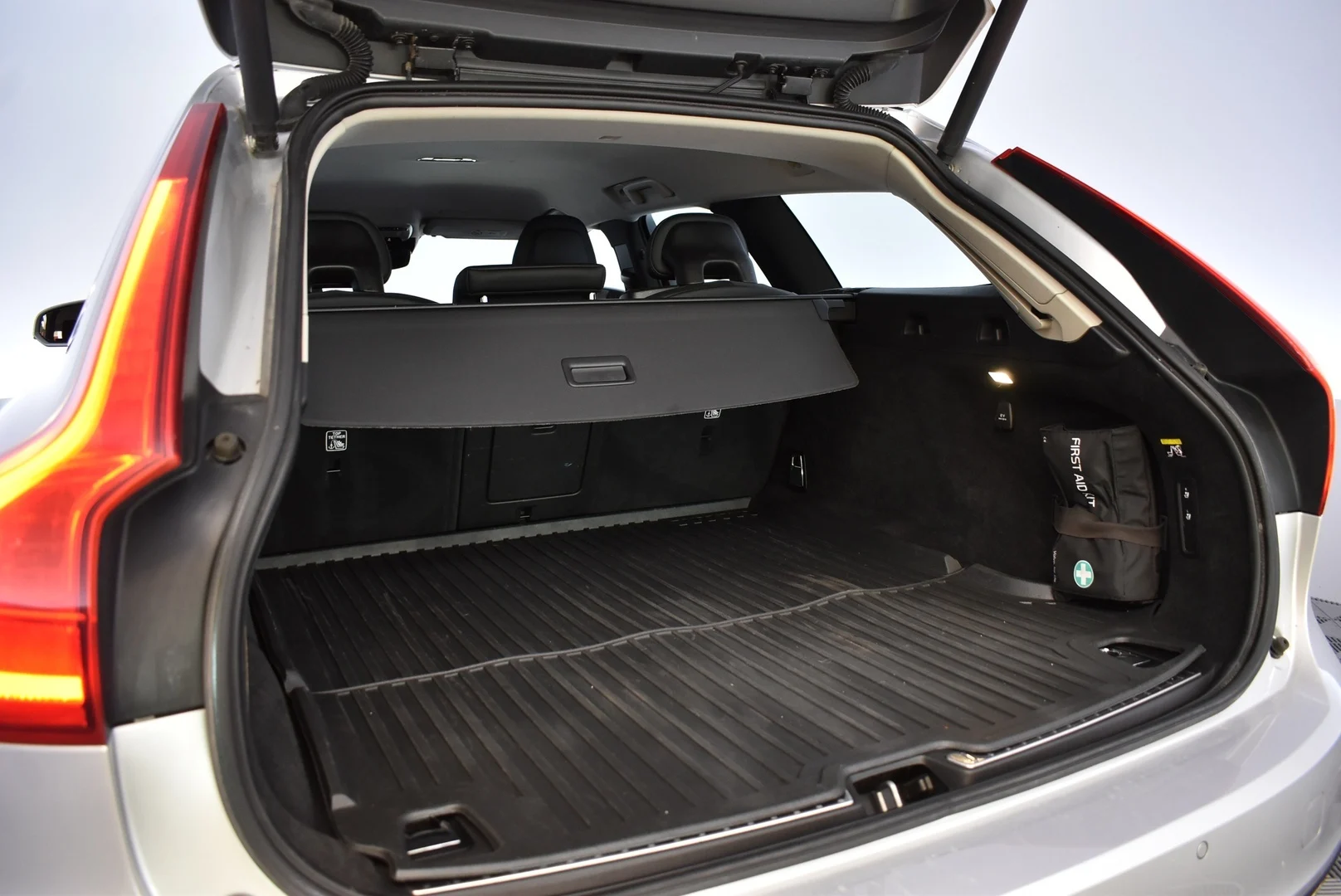 Car Image - 5cVULRxlyenMaLMHaPNMm6