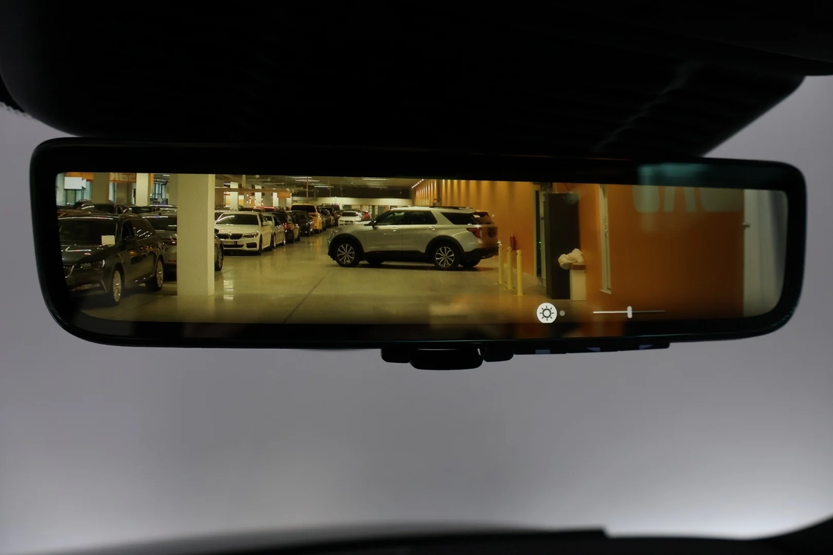 Car Image - 5noXvdajlMxirUQALlQyBb