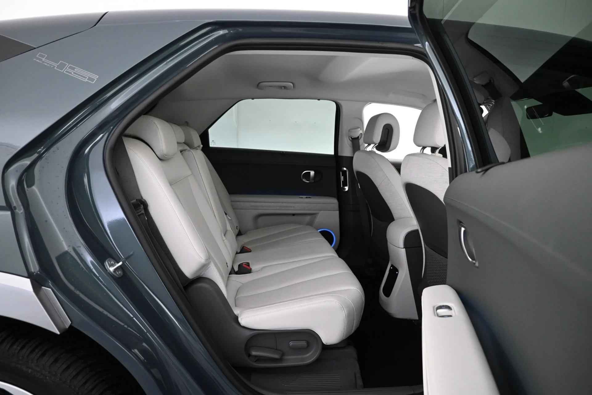 Car Image - 3lL1hBJYxu4dL8fPZJS81N