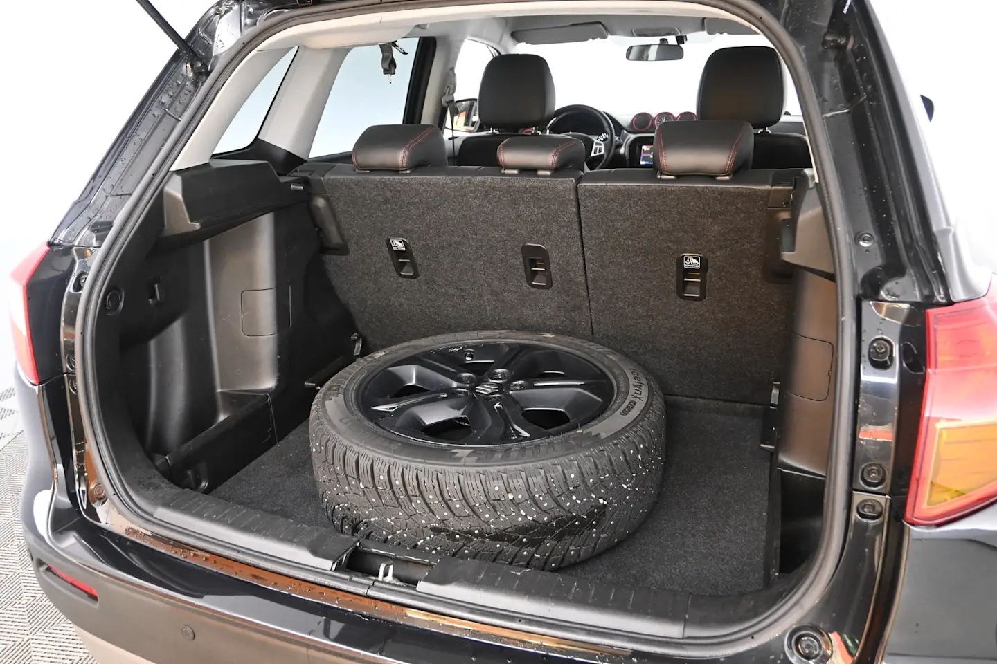 Car Image - 4dt6Do2YSyF8V5c6TejC6c